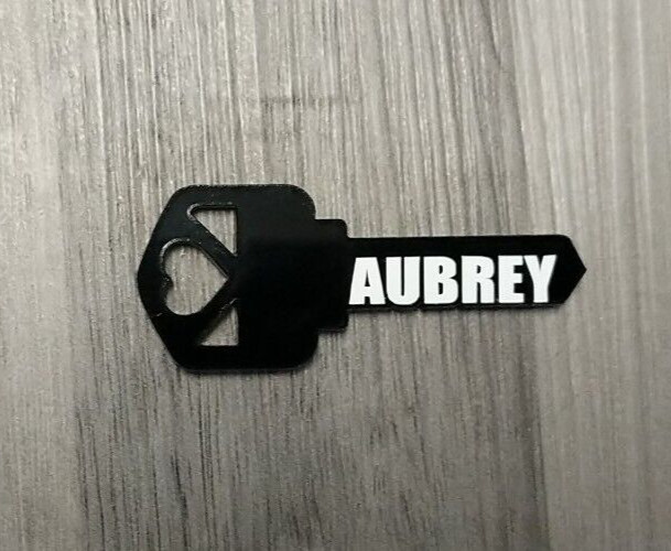 Custom Keys Keychain Personalized Couples Pets Family Kids Name Key Sized Gift