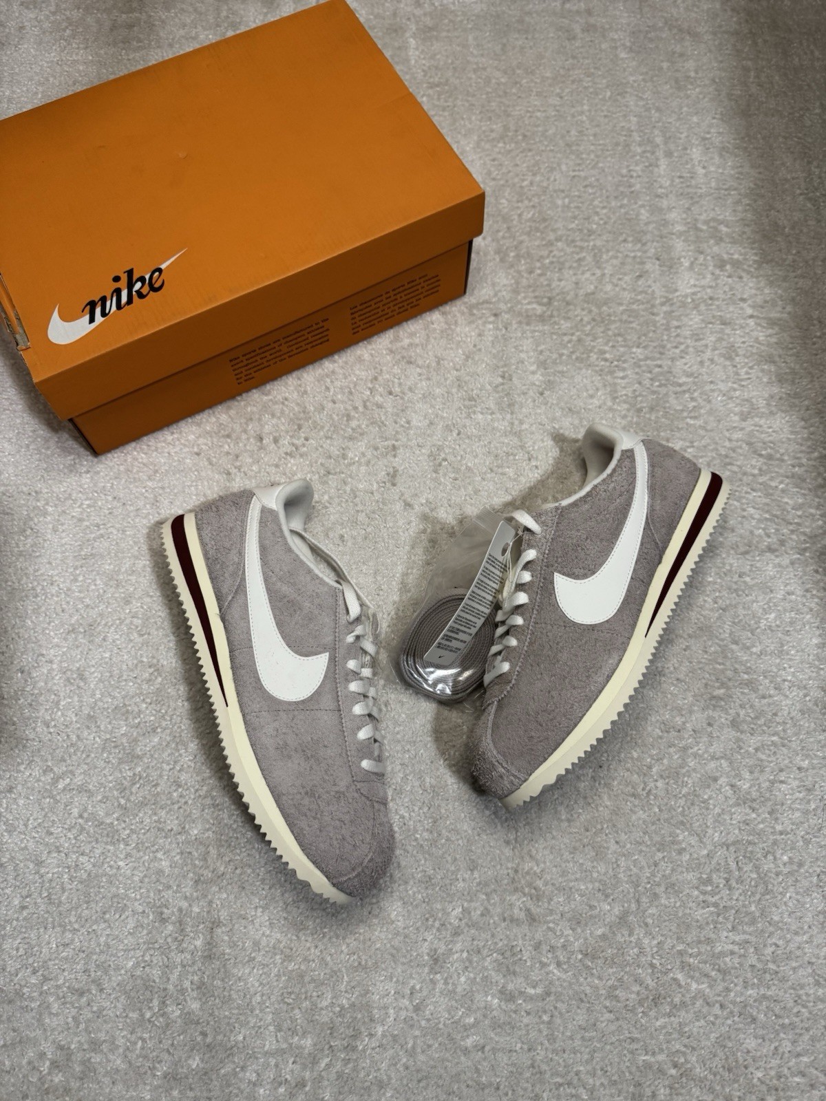 Size 9.5 – Nike Cortez SE College Grey Team Red