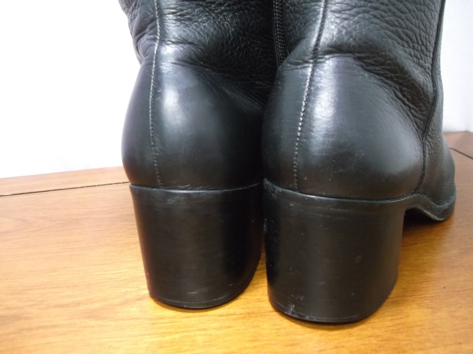 BCBG MAXAZRIA Women’s Sz. 6 B/ 36 EU/ 2.25 in Block heel 14in Riding Boots