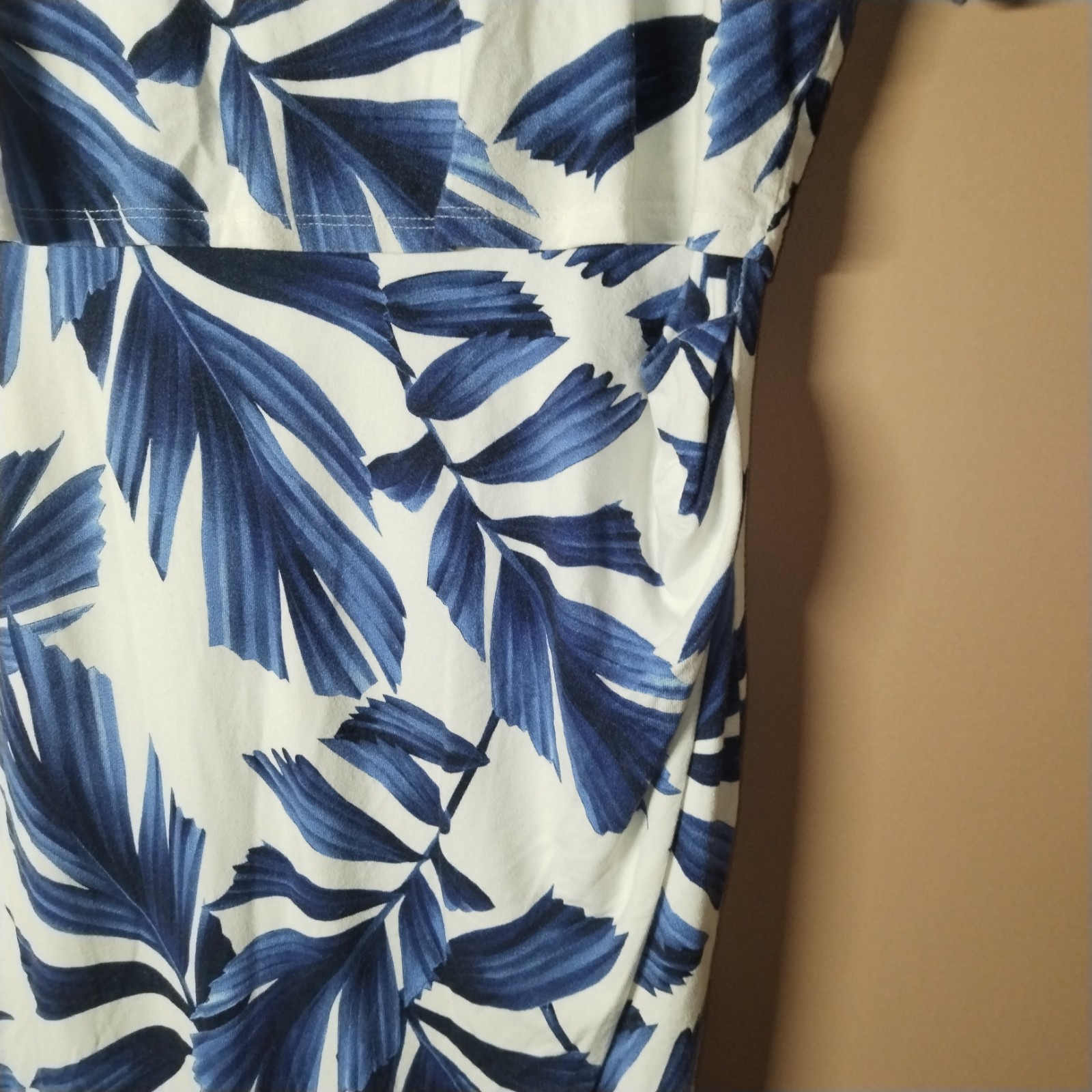 Phase Eight Dress Size 16 White Navy Eloise Palm Print Shift Bodice Layer Ruched