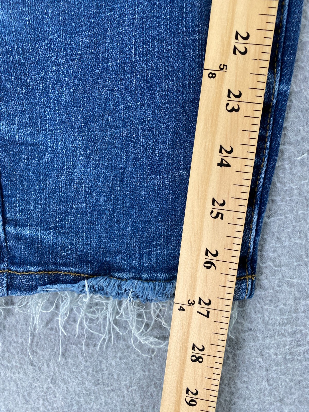 Judy Blue Womens Relaxed Fit Jeans Size 13/31 Distressed Neutral Casual Normcore