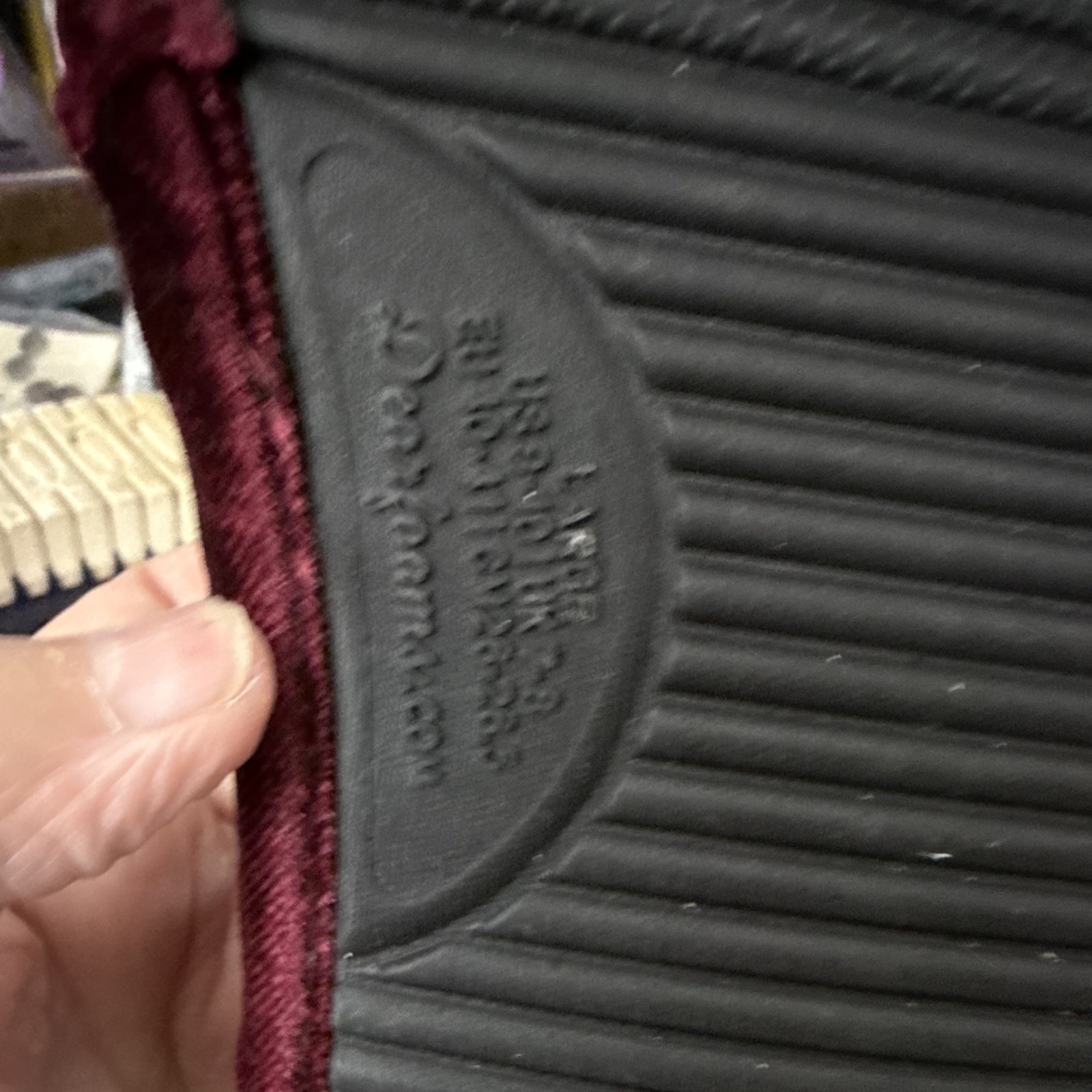 Dearfoams Burgundy Velour Slide Slippers Women’s US 9-10 EU 40-41