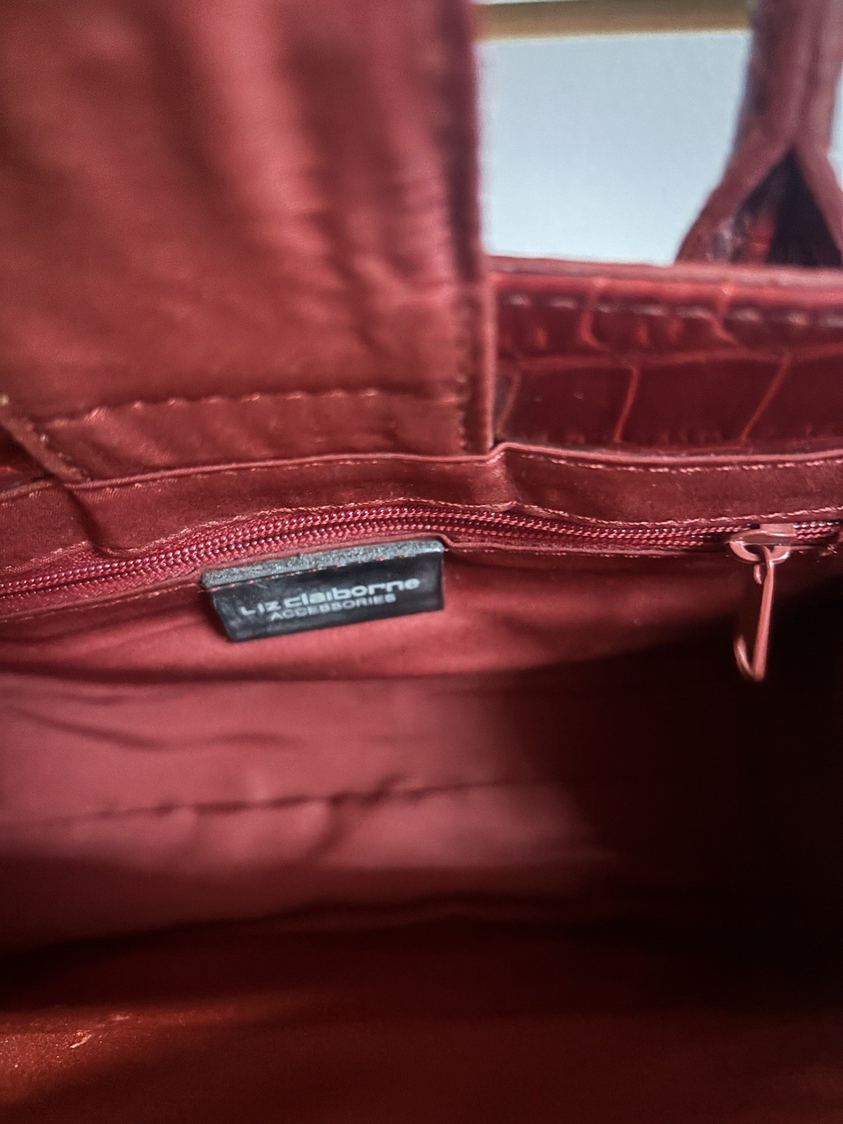 Liz Claiborne Burgundy Croc Embossed Satchel Top Handle Zip Tassel Small