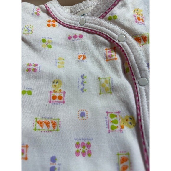 New Vintage Looney Tunes baby gift 3 piece set. Tweety bird. Creeper, booties