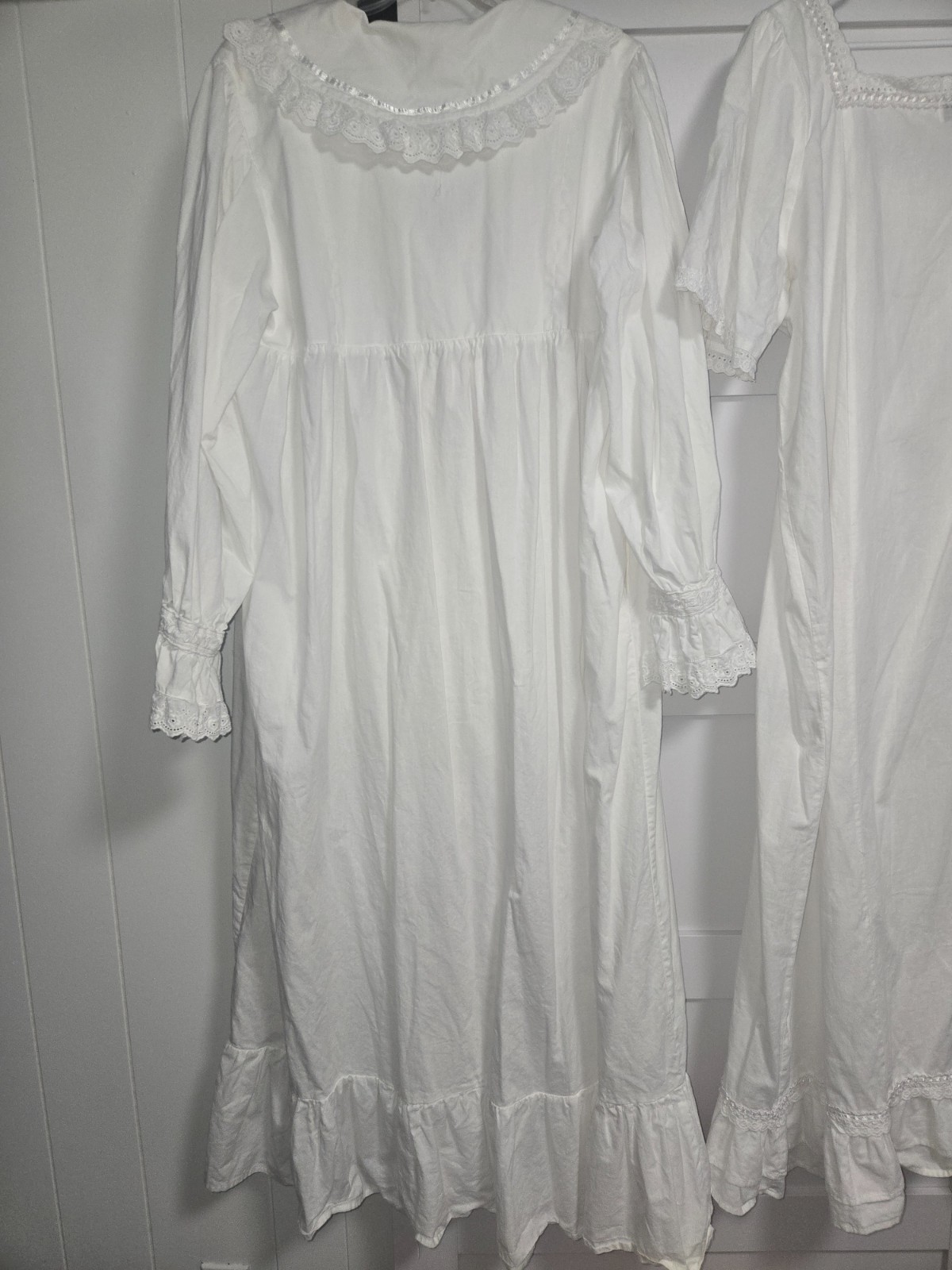 3pc Victorian The 1 for U – Long Sleeve Embroidered Robe & 2 Nightgowns XXXL us