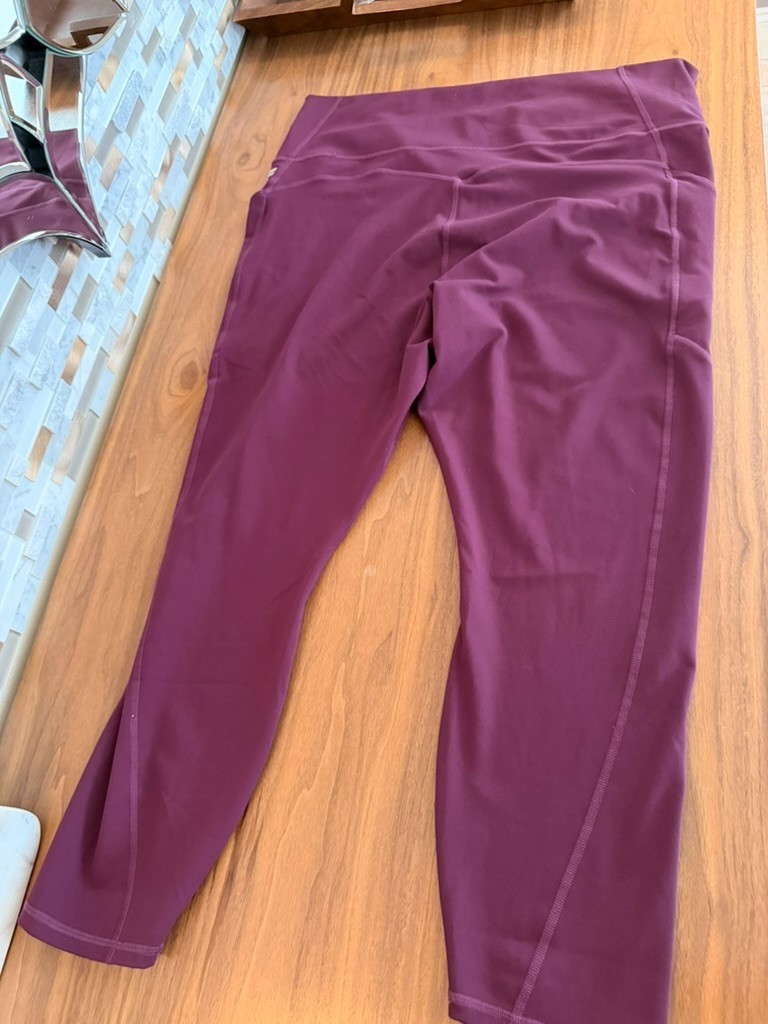 Fabletics PureLuxe High-Waisted Leggings – Burgundy Plum – Activewear