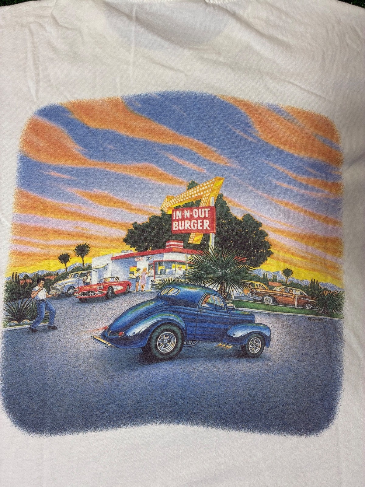 Hanes 2000s In-N-Out Burger California Shirt Size Large