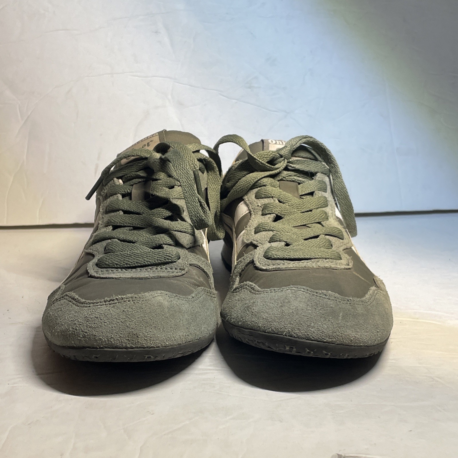 Onitsuka Tiger SERRANO 1183B400 304 BURNT OLIVE WHITE Womens Sz 6