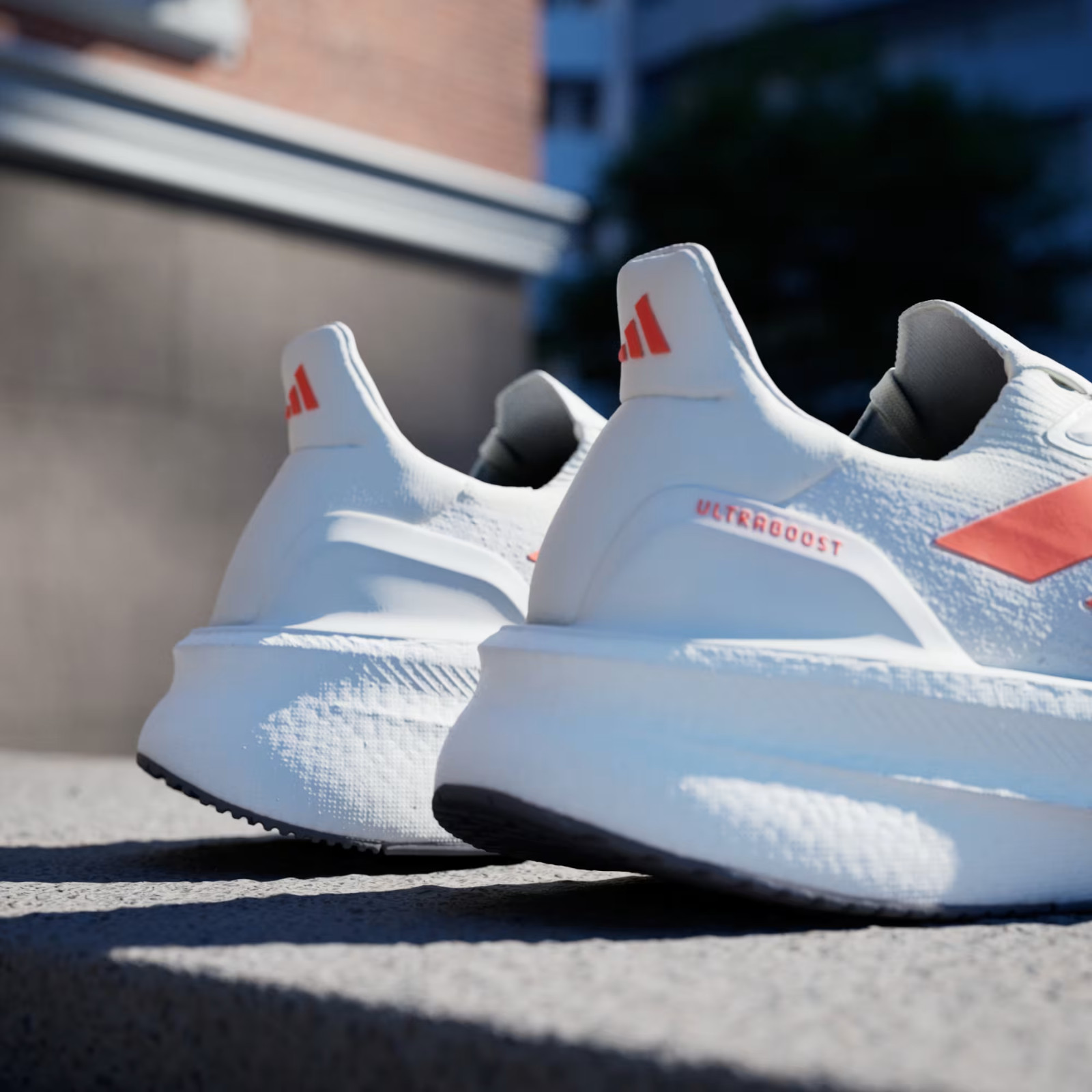 Men’s Adidas UltraBoost 5X Running Shoes White / Orange Sz 10.5 JH9038