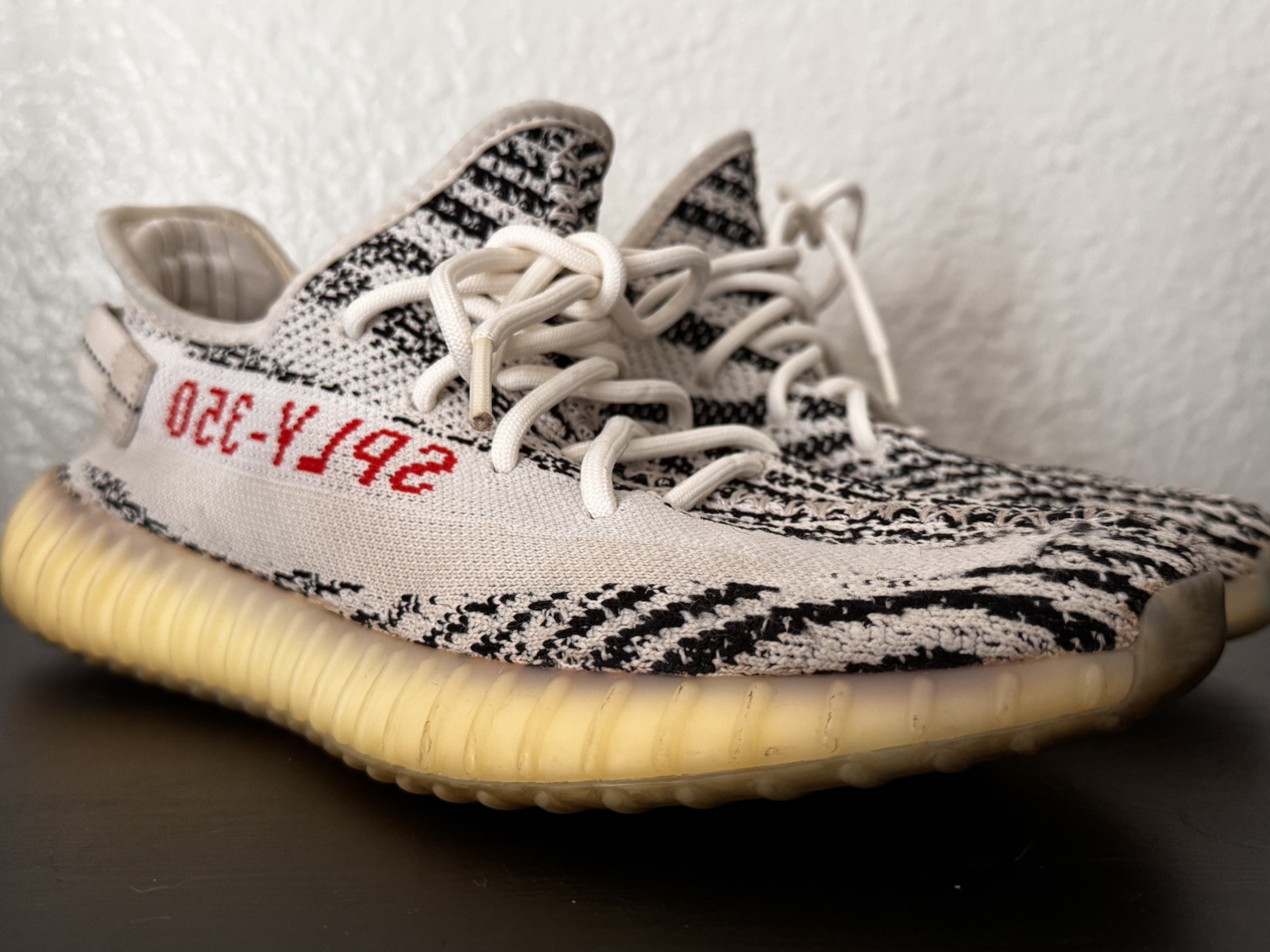 Size 9 – adidas Yeezy Boost 350 V2 Low Zebra