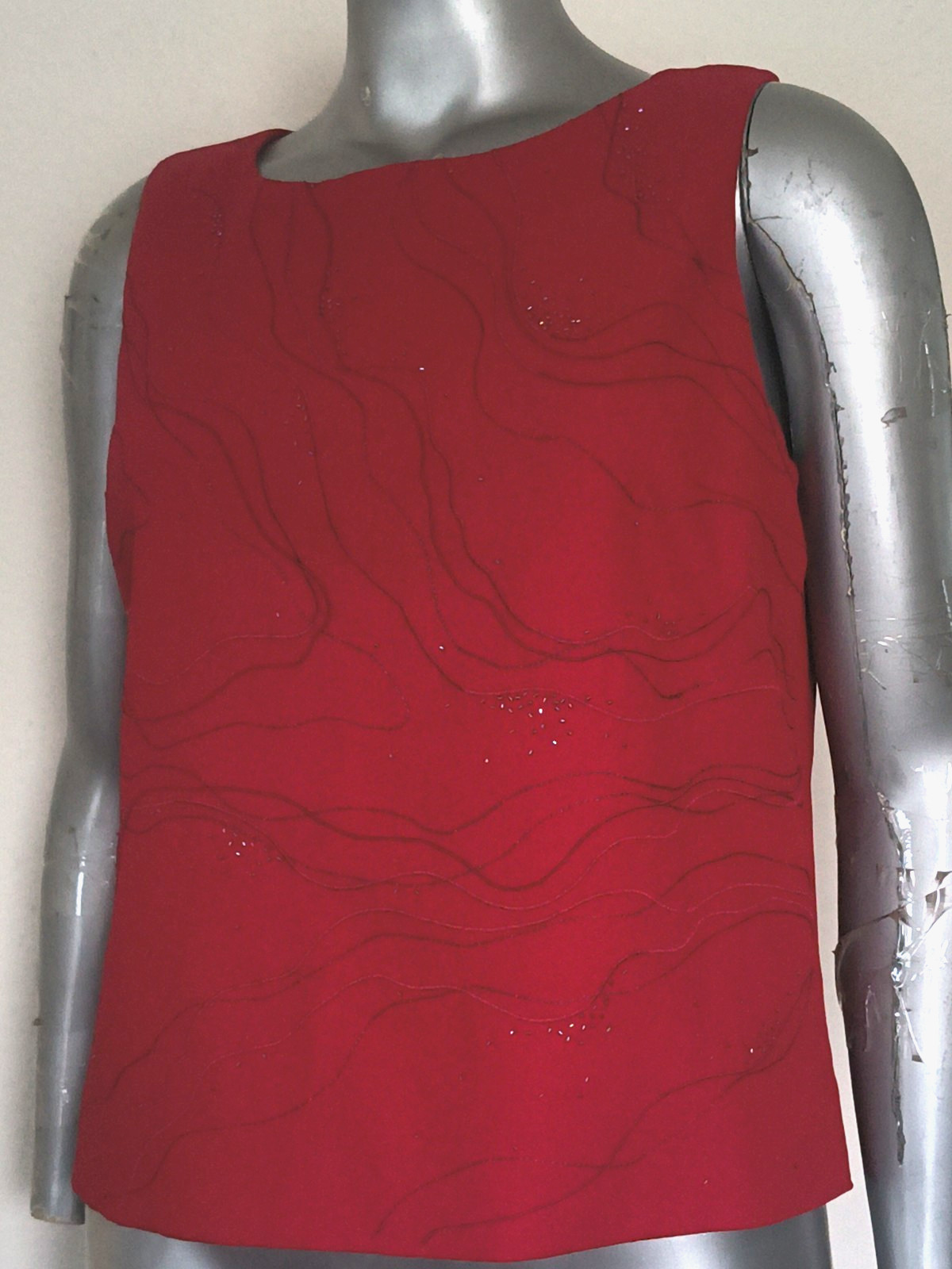 Woman EMBROIDERED BEADED TANK TOP Size 12 SLEEVELESS SIDE ZIPPER LINED BURN RED