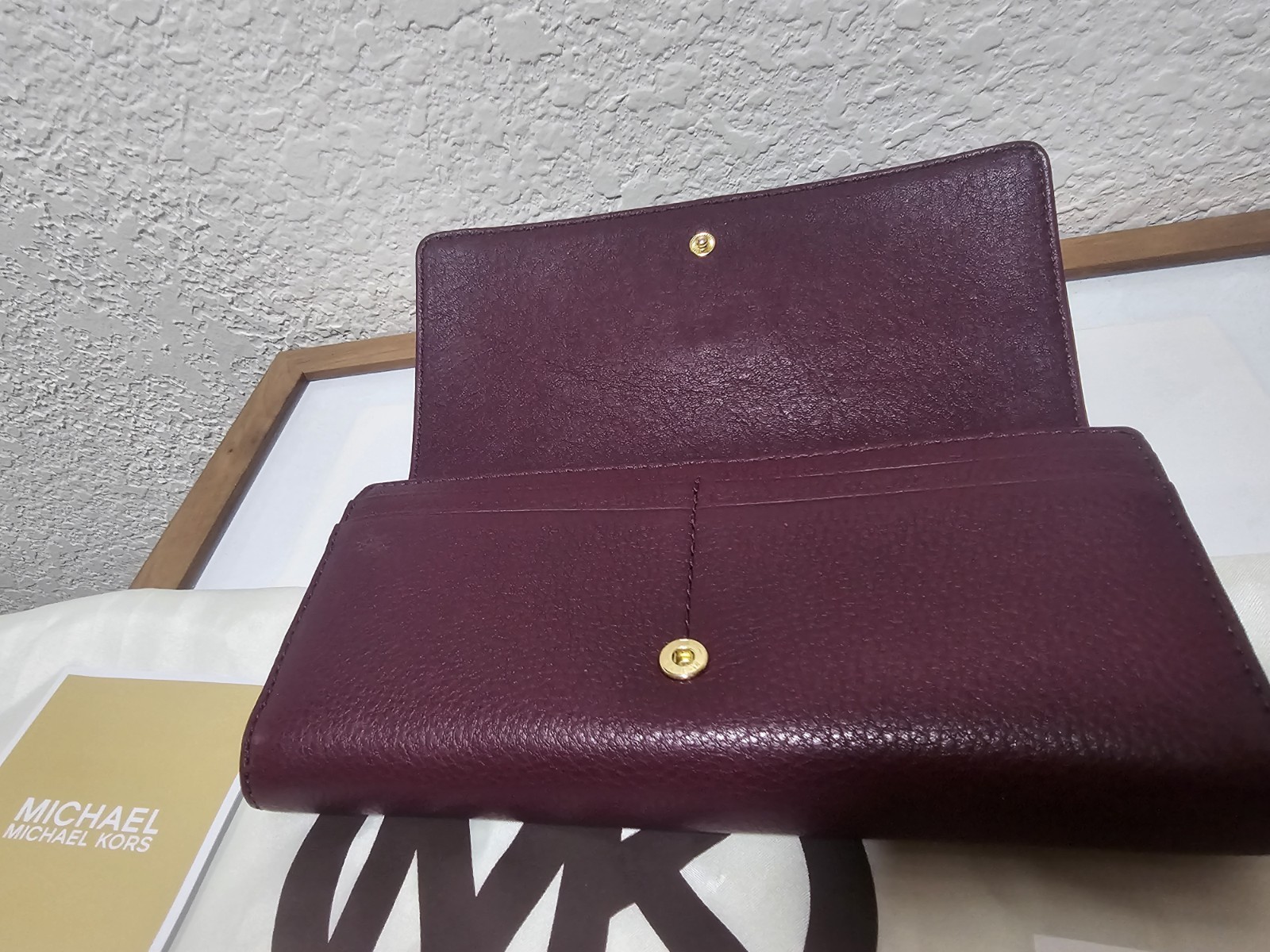 Michael Kors Savannah Saffiano Leather Bag with wallet & dust bag Burgundy Wine