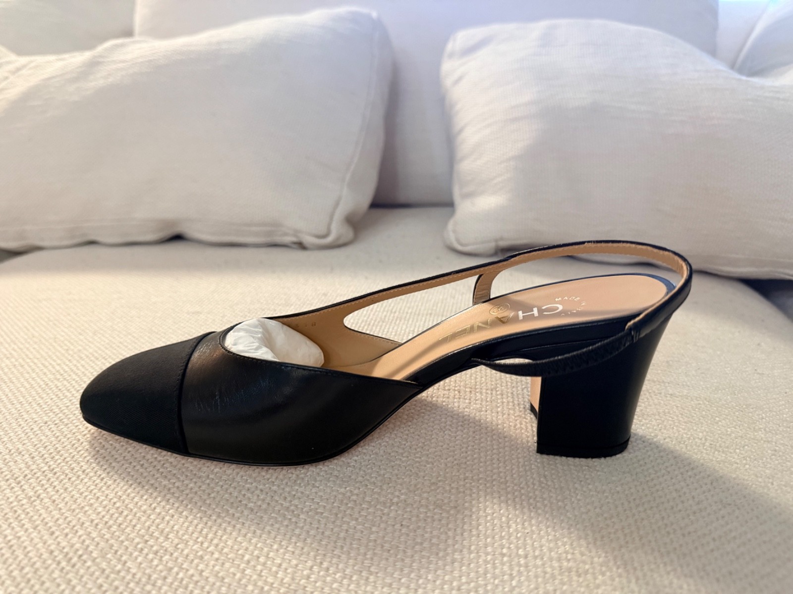 Chanel Leather Slingback Shoes Flats Heels Size 39 (8-8.5 US) Black