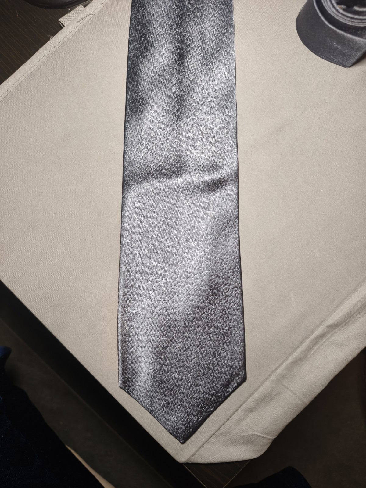 Women’s Karan NY – Solid Color Grey Silk Leather Effect Tie Made In USA