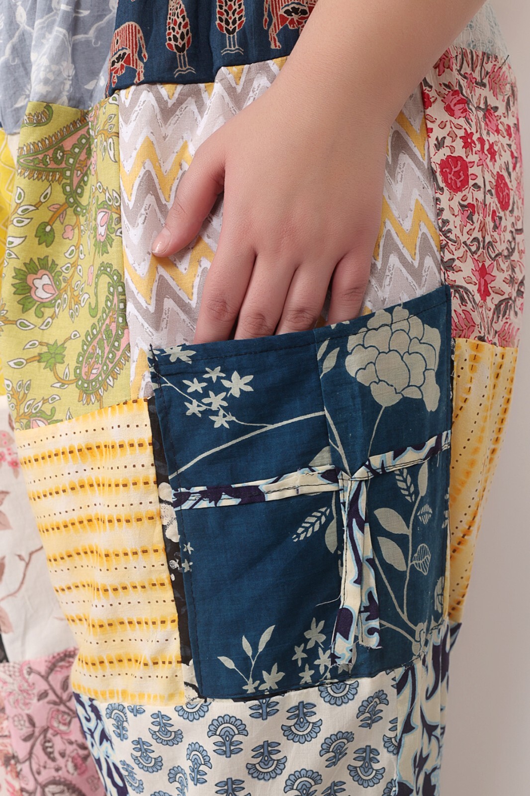 Women’s Casual Multi Patchwork Elastic Waist Side Pocket Pants Wholesale Mix Lot