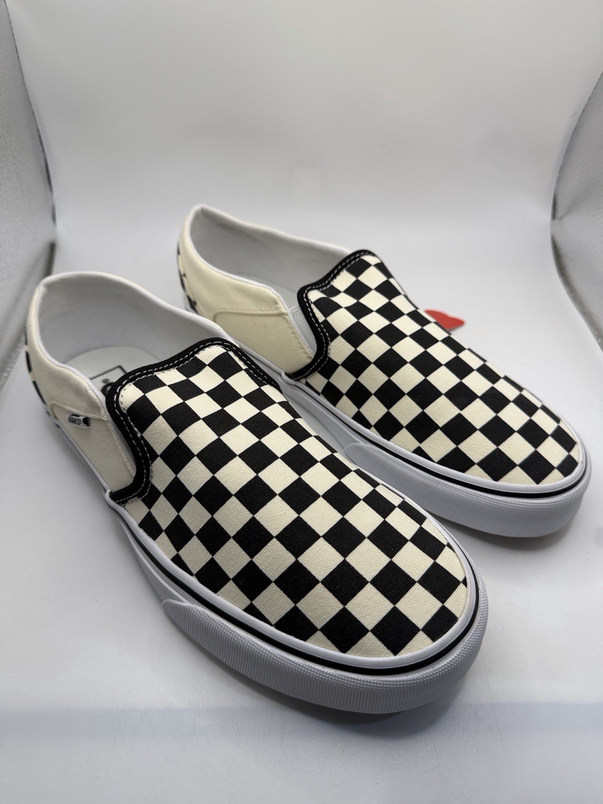 Vans Asher Women’s classic Checkerboard Black/White Size 11. New