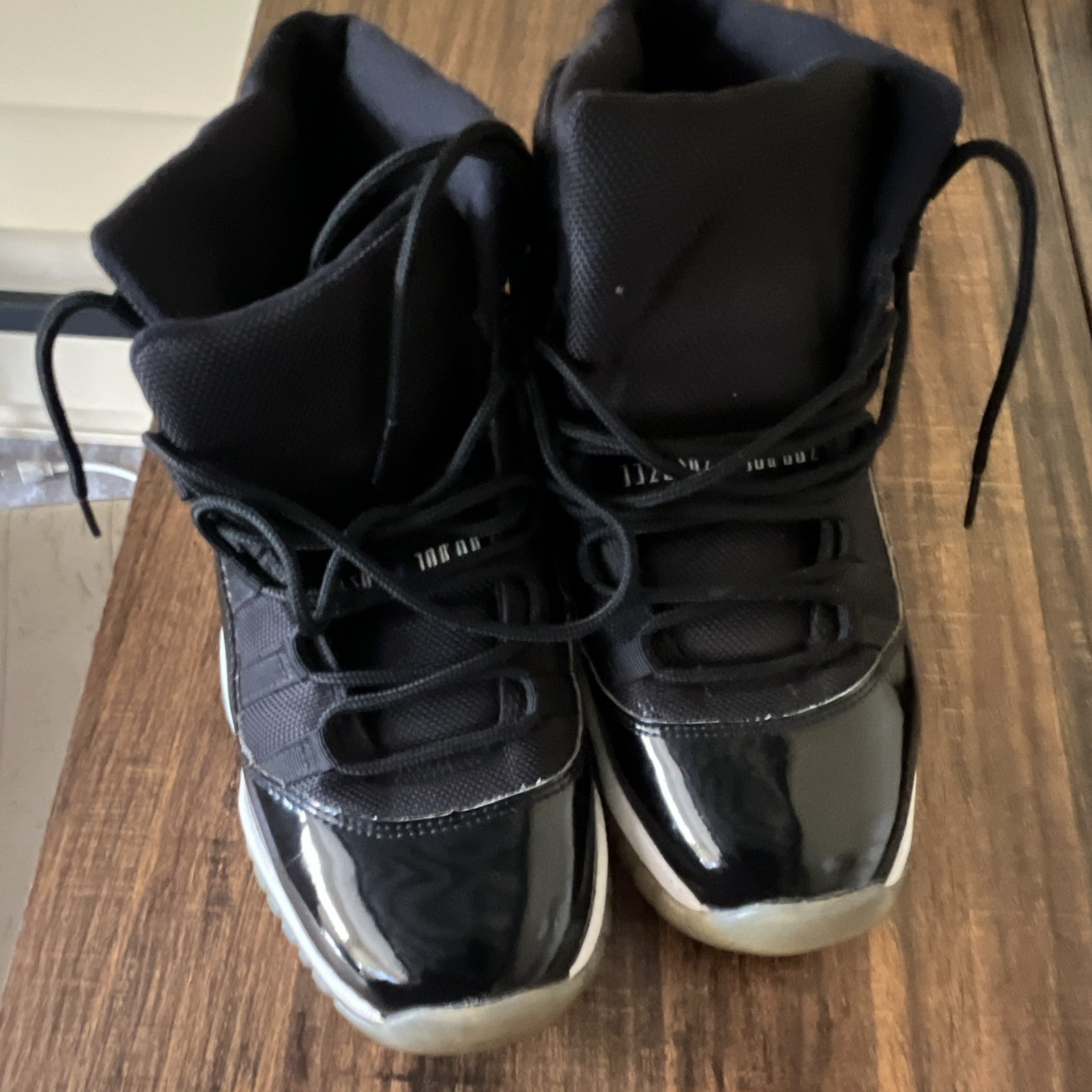 Jordan Air Jordan 11 High Top Basketball Sneakers Kids US 7Y Black/Gray 24cm