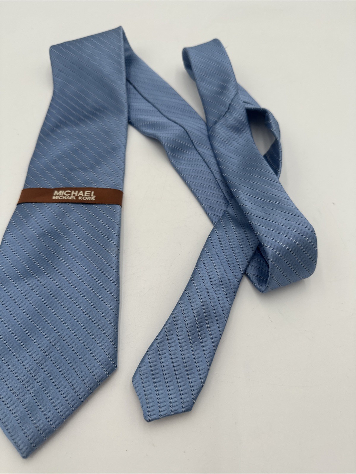 MICHAEL KORS MK Blue Pattern Neck Tie Classic Length 57″-60. 100% Silk