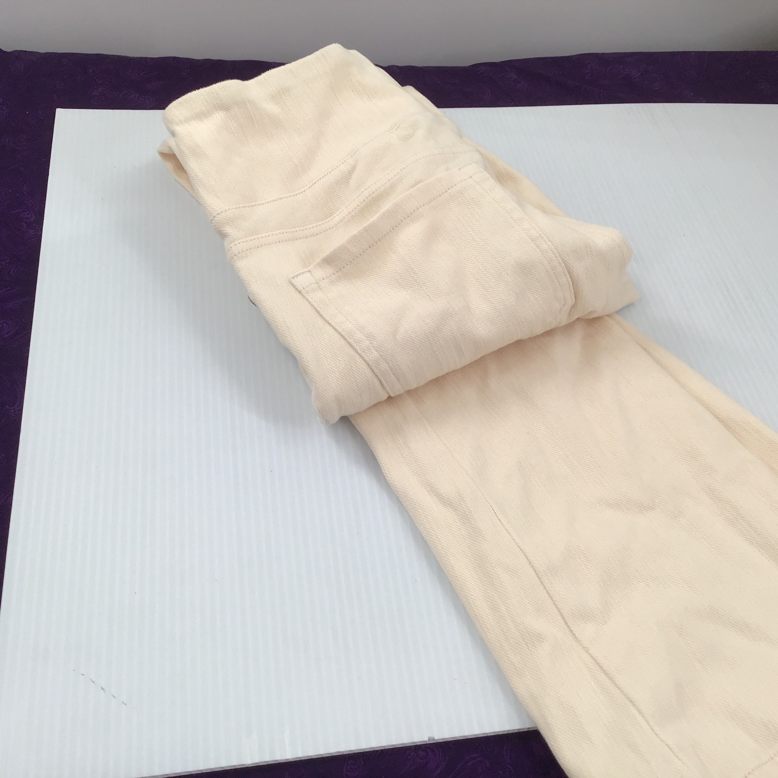 DG2 New XS Cream Colored – 94% Cotton/6% Spandex Diane Gilman Pants