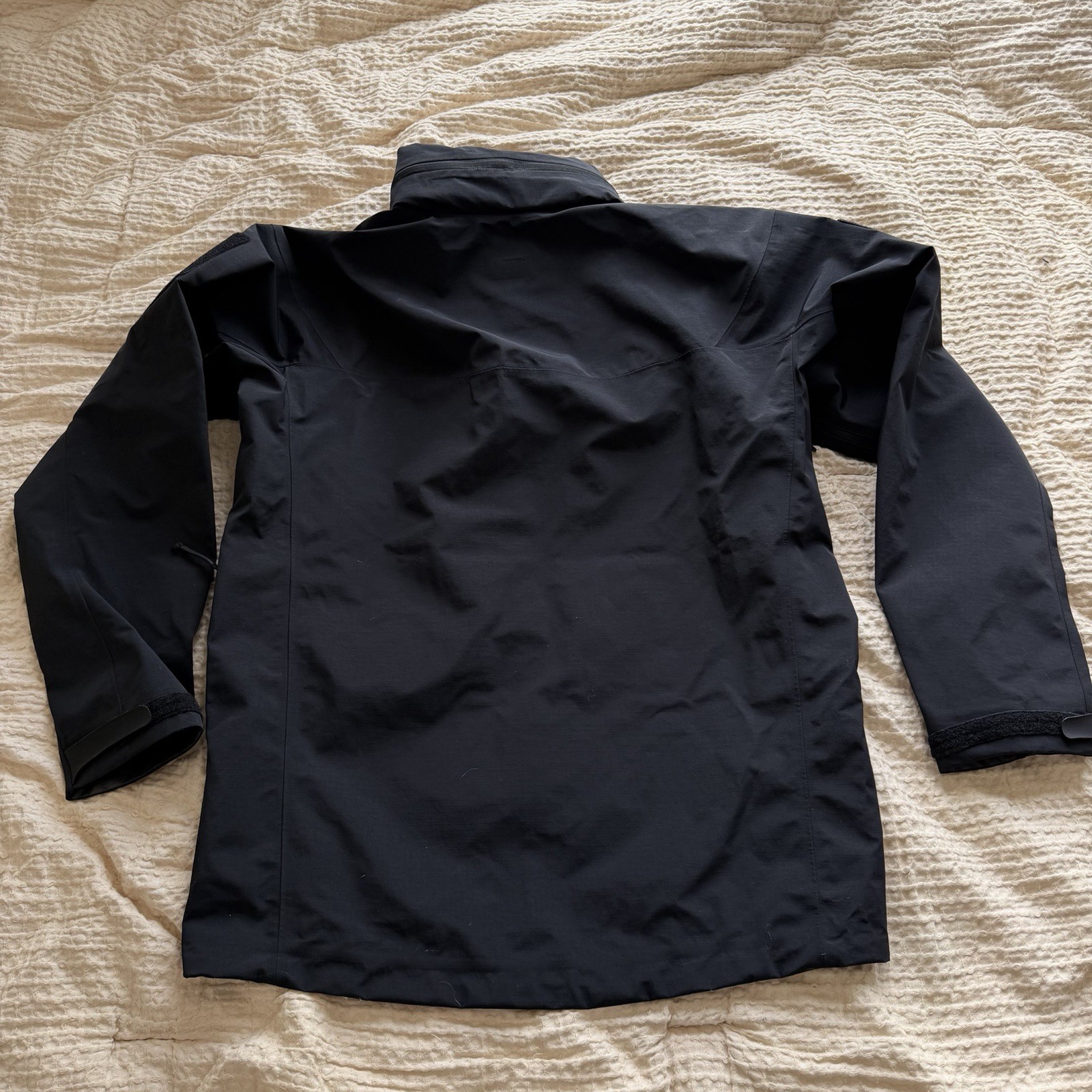 Arc’teryx LEAF Alpha Gen 2.2 Black Jacket Men’s Medium Tactical Rare