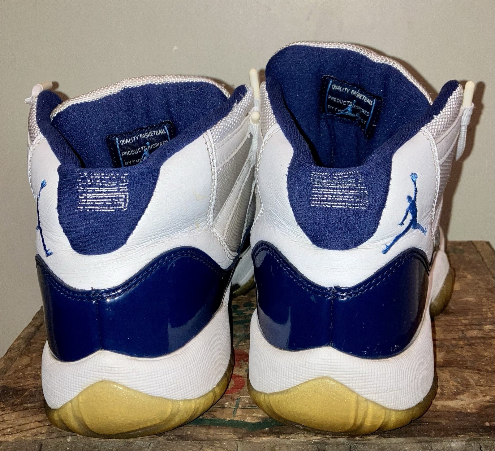Jordan Air Jordan 11 Retro BG Boys White/Blue Sneakers US 5Y 378038-123