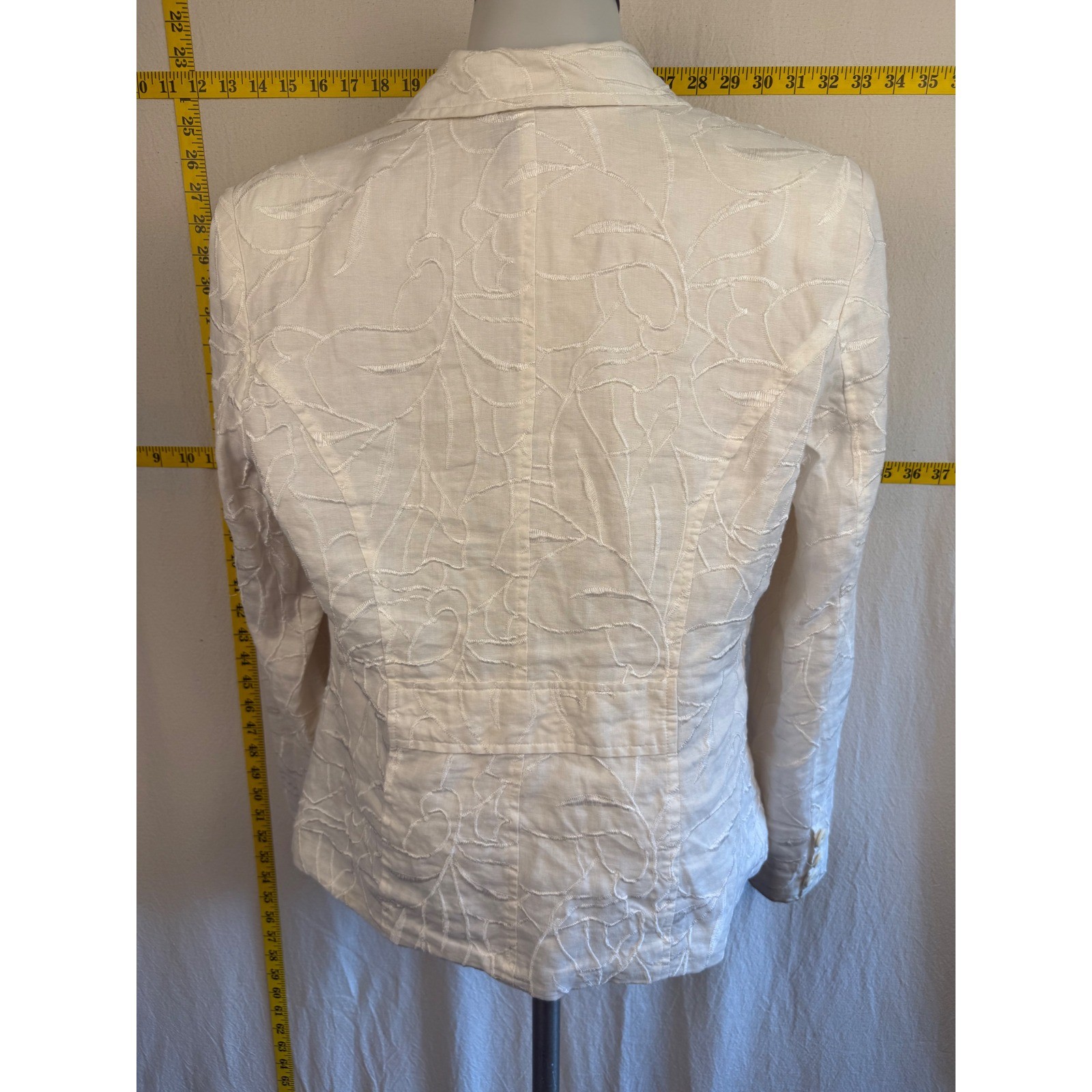 Sara Isabella Embroidered Women’s Medium White 100% Linen Blazer Preppy Coastal