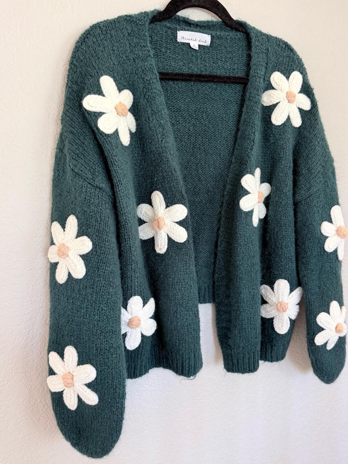 Threaded Leaf Daisy Cardigan Sweater Size XL