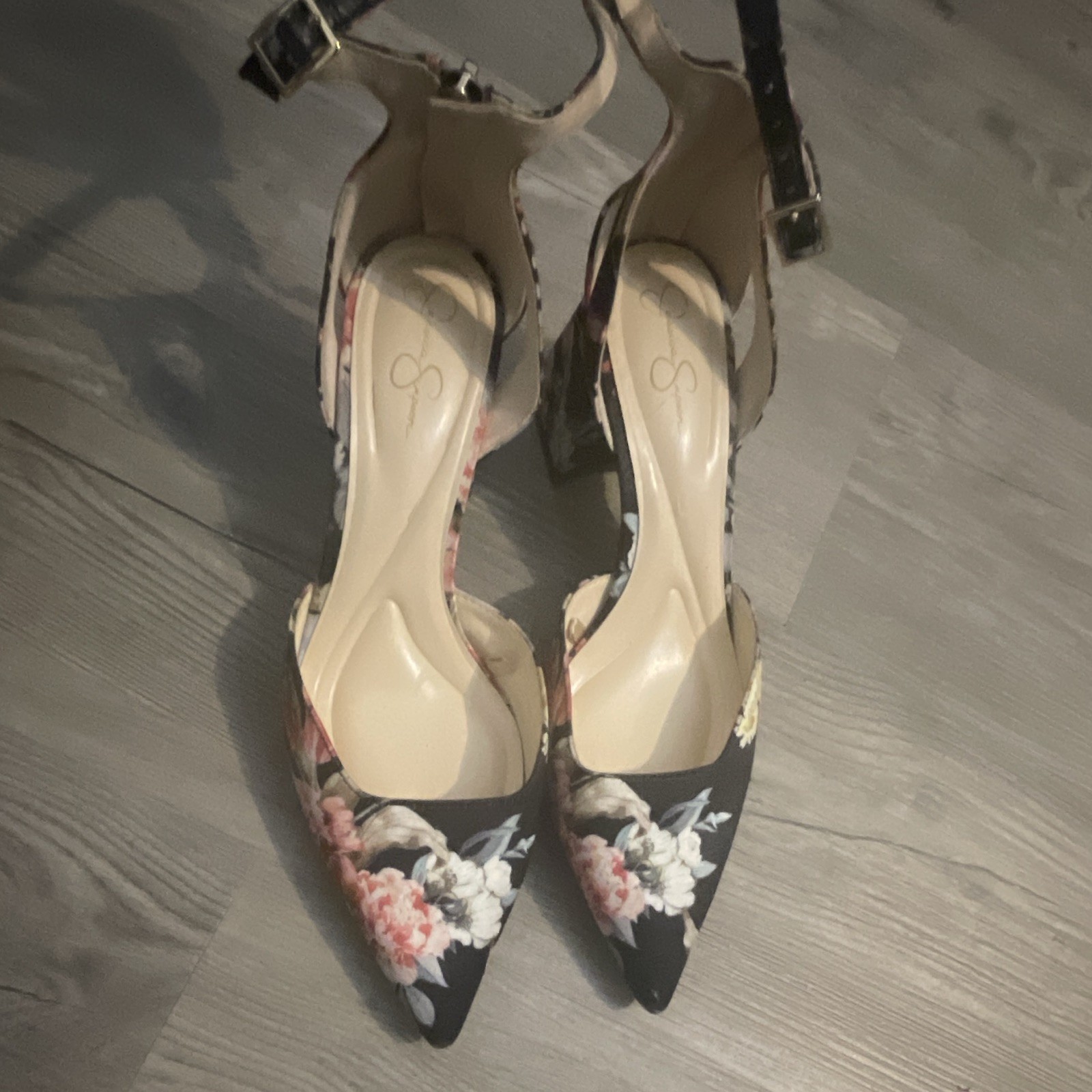 Women’s Black Floral Pointed Toe Synthetic Ankle Strap Buckle Pumps 7.5