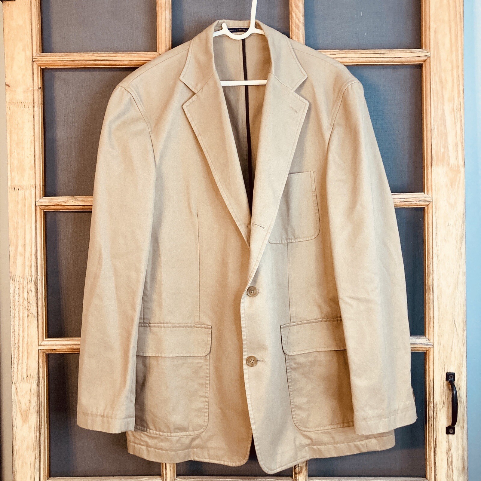 Club Room Men’s 3 Button Heavy Blazer Size L, 21 x 31