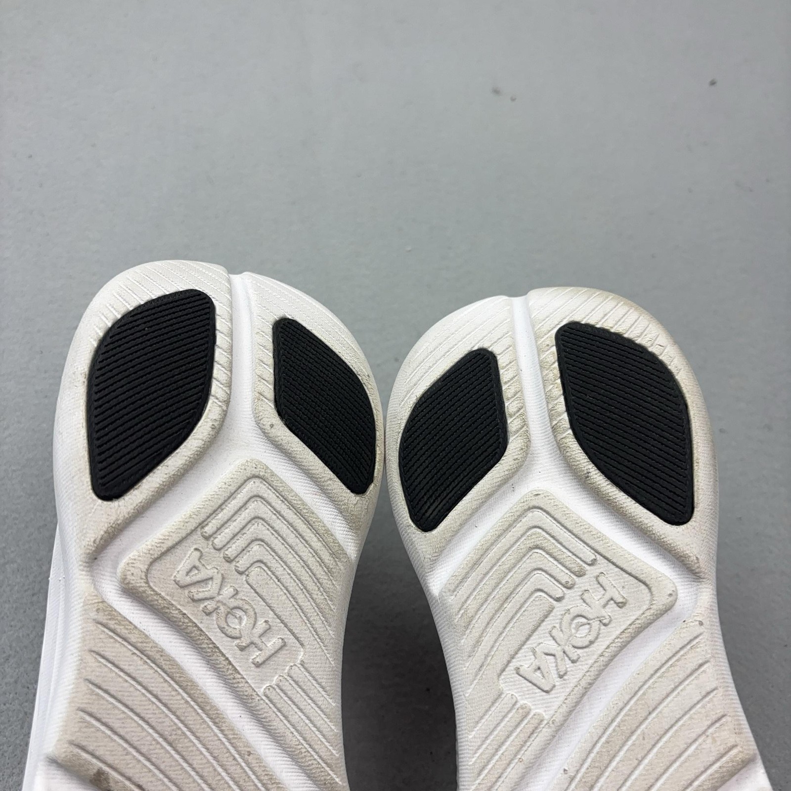Hoka One One Solimar Running Shoes Mens Size 11.5 White Cushioned 1123074 WMC
