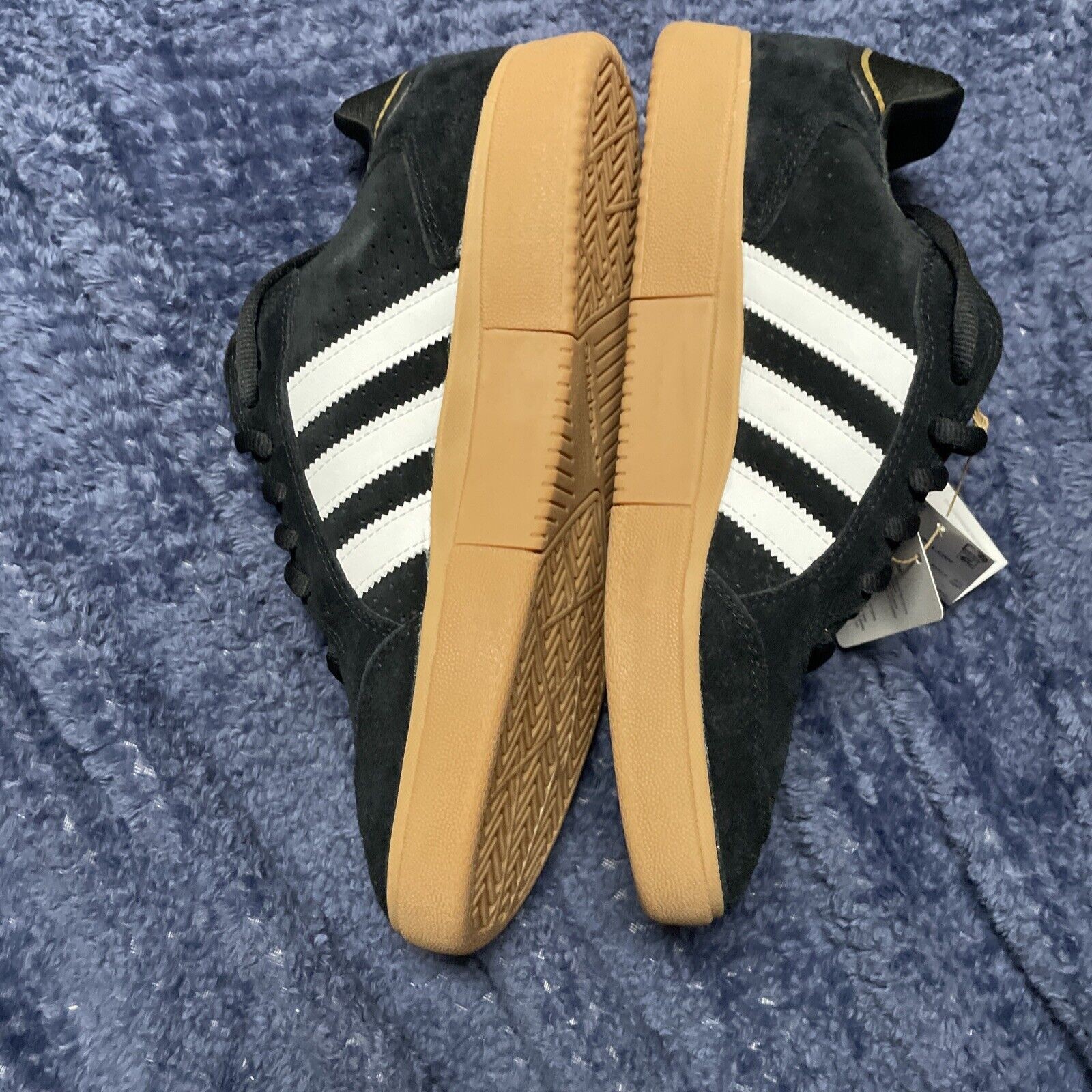 New Adidas Men’s Size 10 Tyshawn Low Black & Gum Skateboarding Shoes IG5280