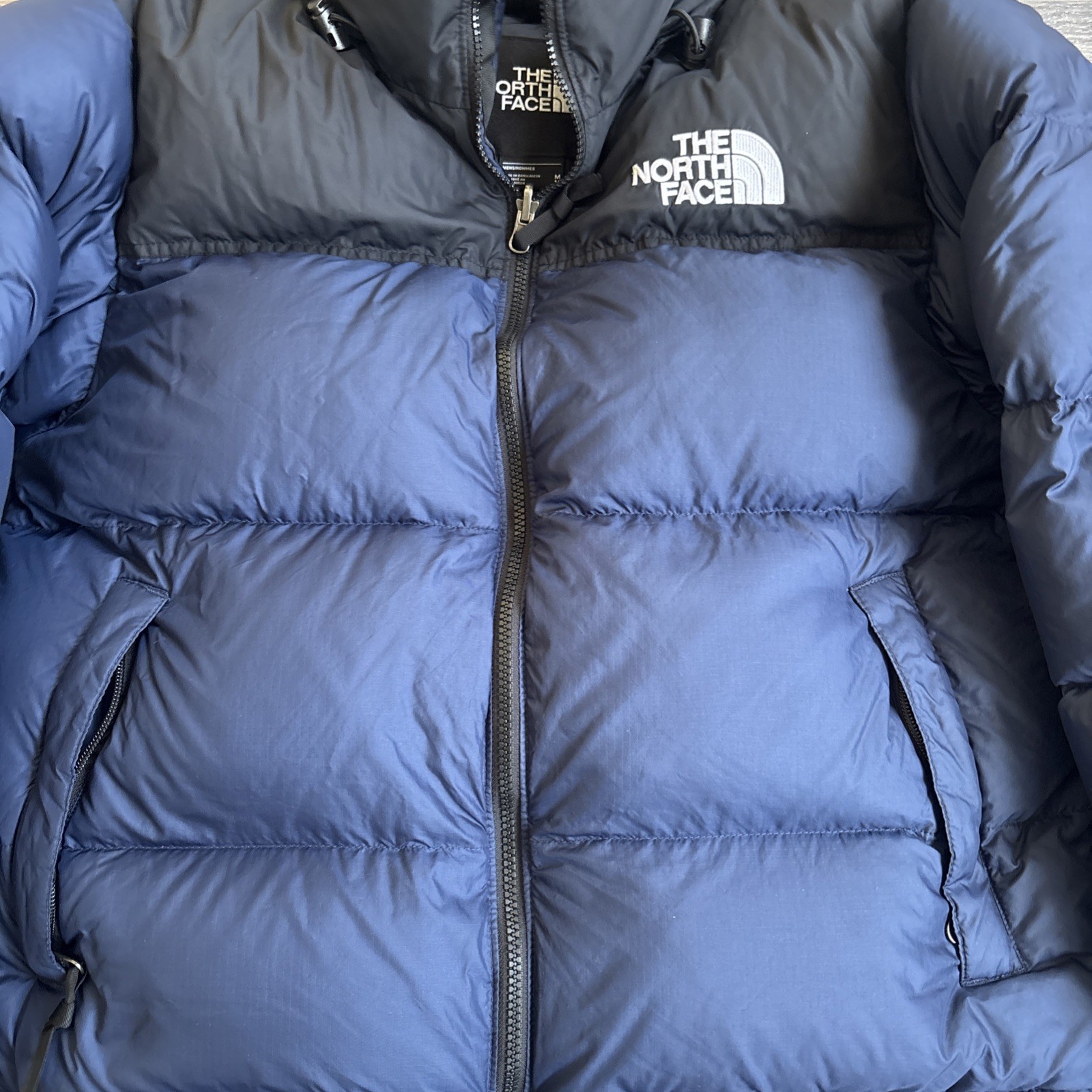 The North Face 1996 Retro Nuptse Jacket 700 Black and Blue NWOT Size M