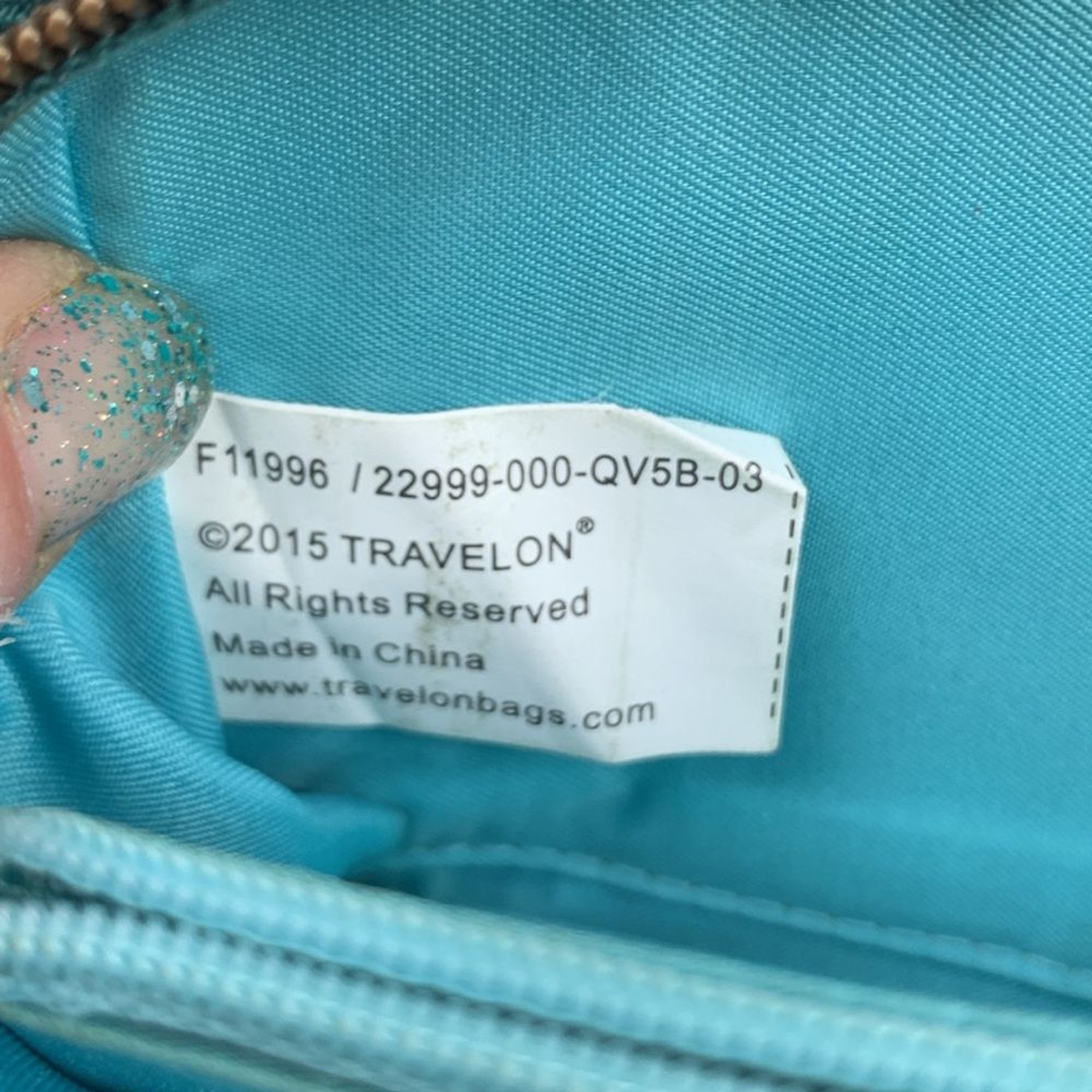 Travelon Dark Teal Green Clutch Wristlet wallet & brass Accents Zip around strap
