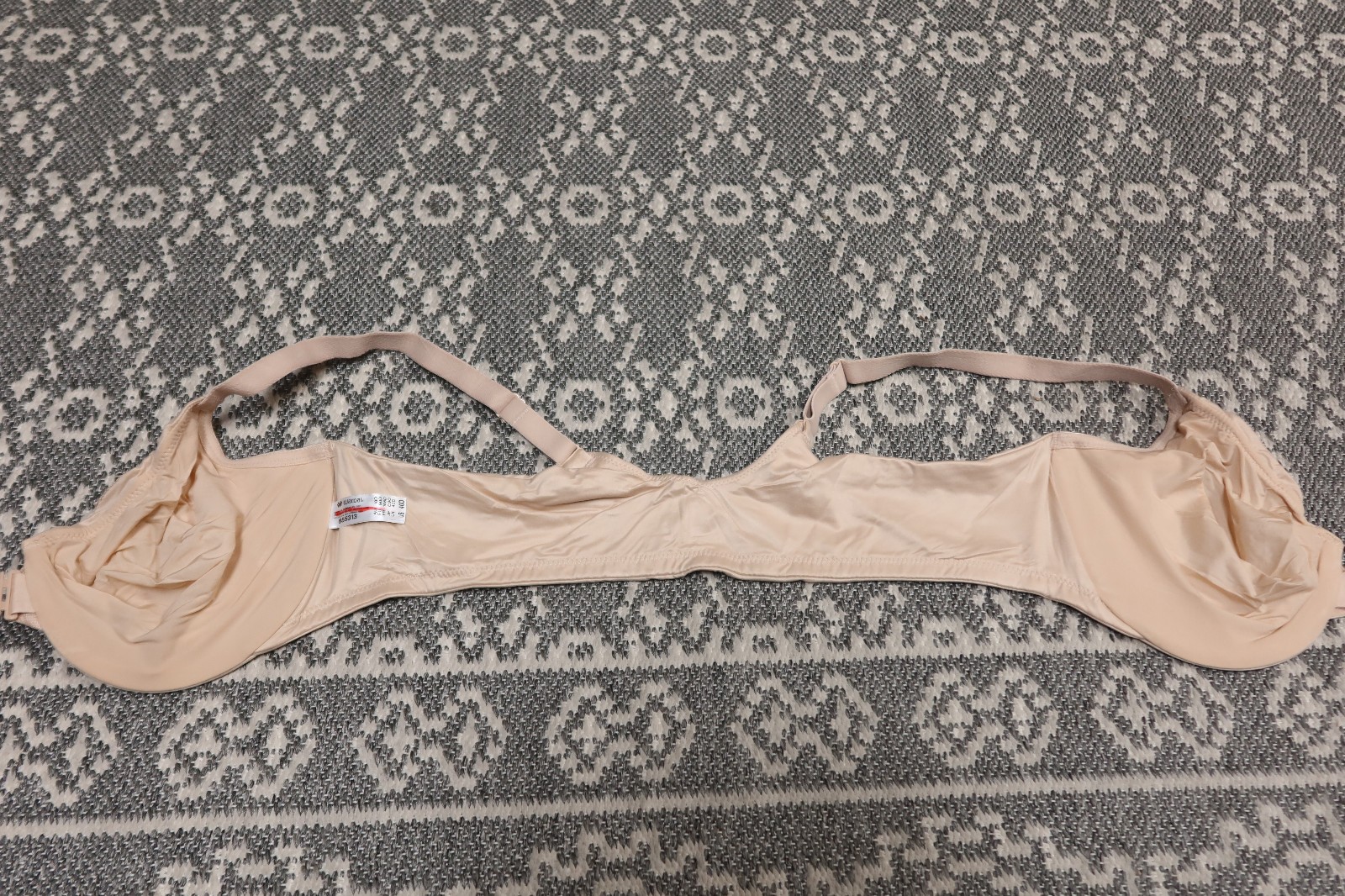 New Wacoal Perfect Primer Front Close Underwire Bra – Size 40D – Sand – # 855313