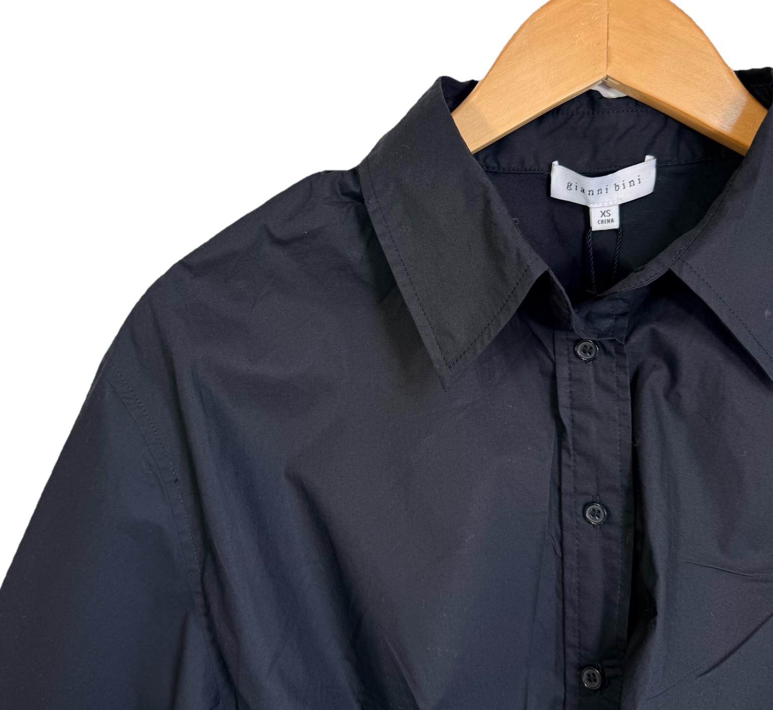 Gianni Bini Black Cotton Button Front Cropped Twist Shirt Sharp Fitted S