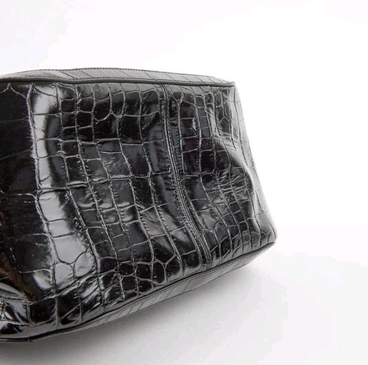 Versace Women’s Bag Tote Leather Black Gold Logo Animal Print Size XL $2.500