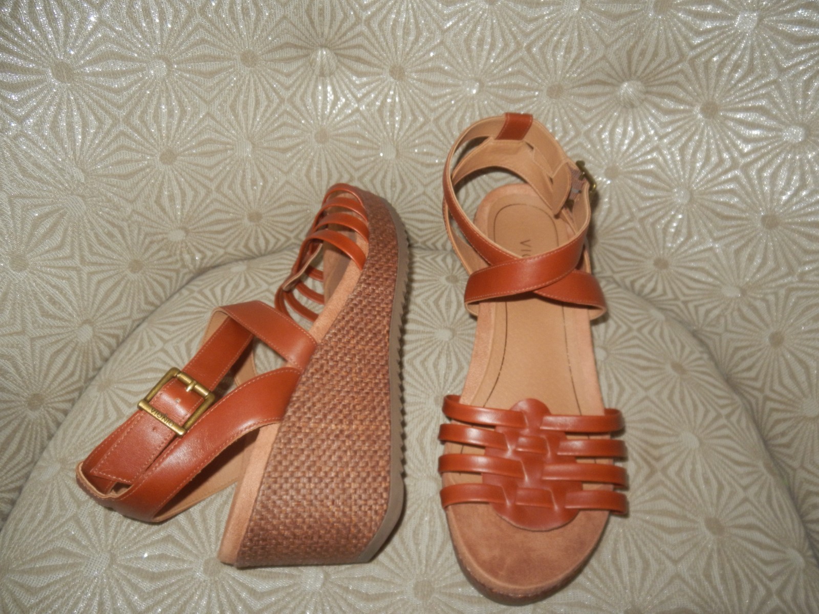 VIONIC Clarissa Raffia Women’s Brown Leather 3″ Wedge Sandals 11M $125. NWOB