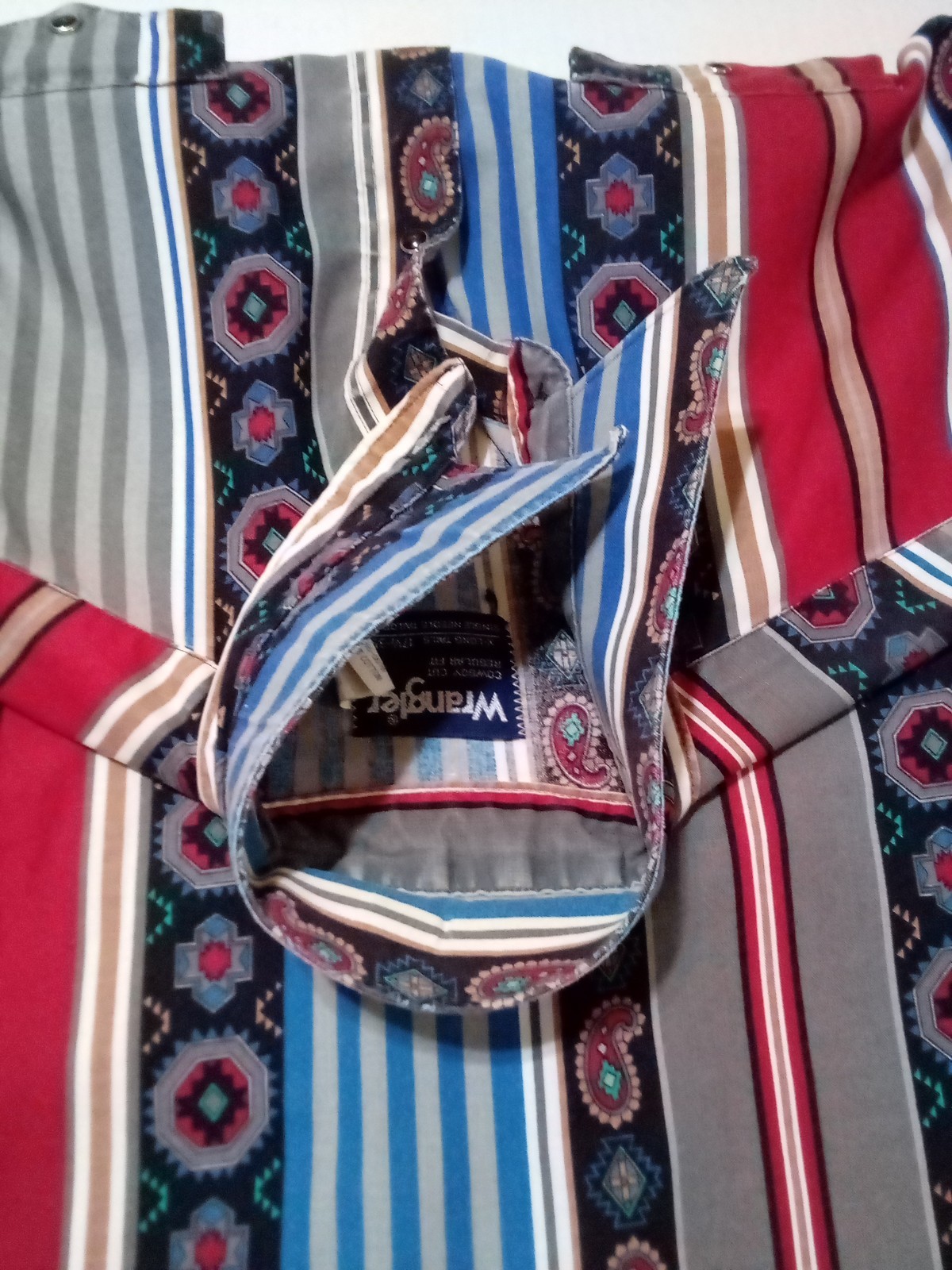 Vintage 90s Wrangler Brushpopper Western Black Pearl Snap Aztec USA Shirt