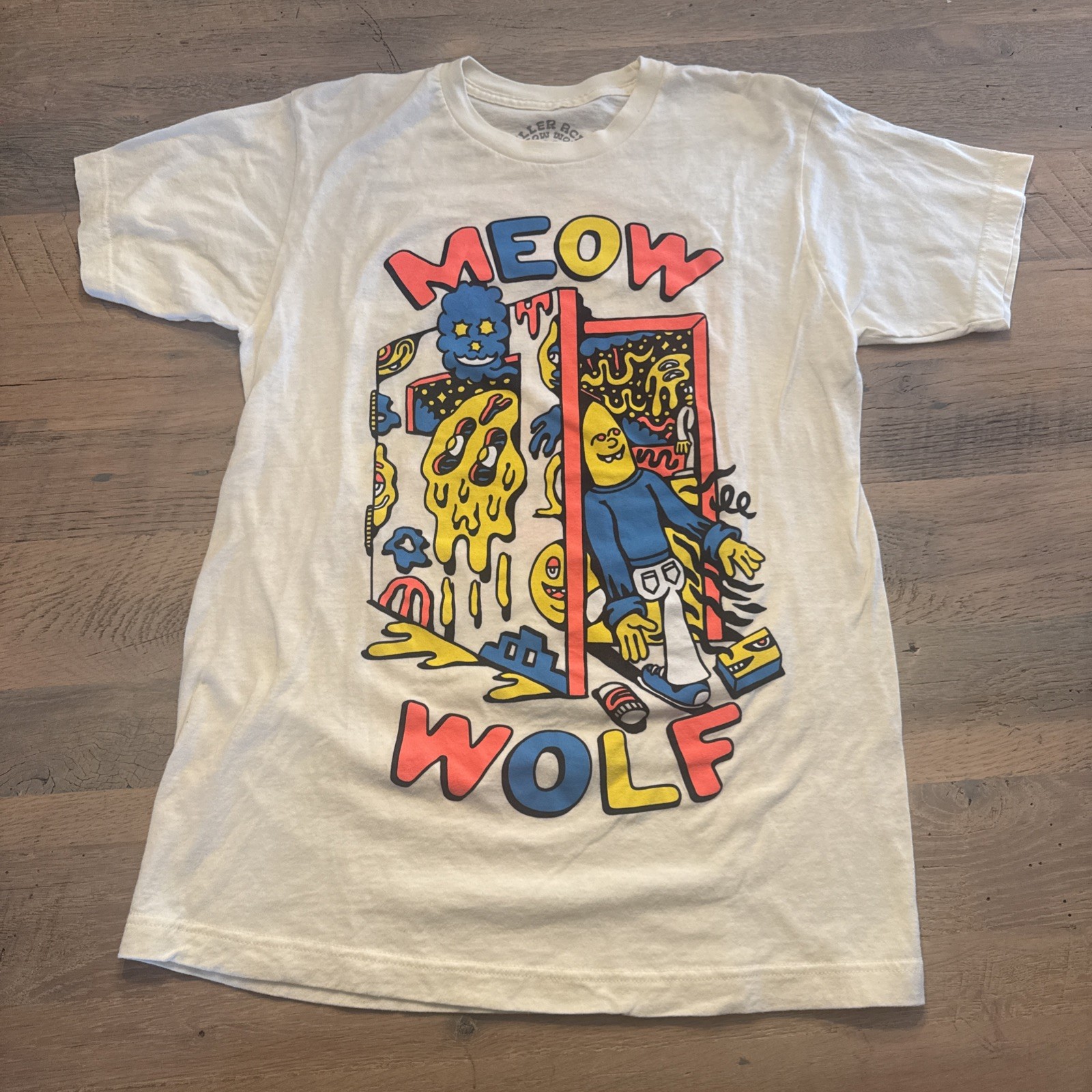 Killer Acid Meow Wolf White Medium Graphic Print NWOT! Short Sleeve T-Shirt