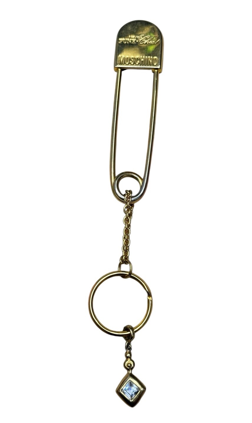 VTG Moschino Punk Chic Safety Pin Charm Keychain, Redwall Italy, 1×4” Y2K 80’s