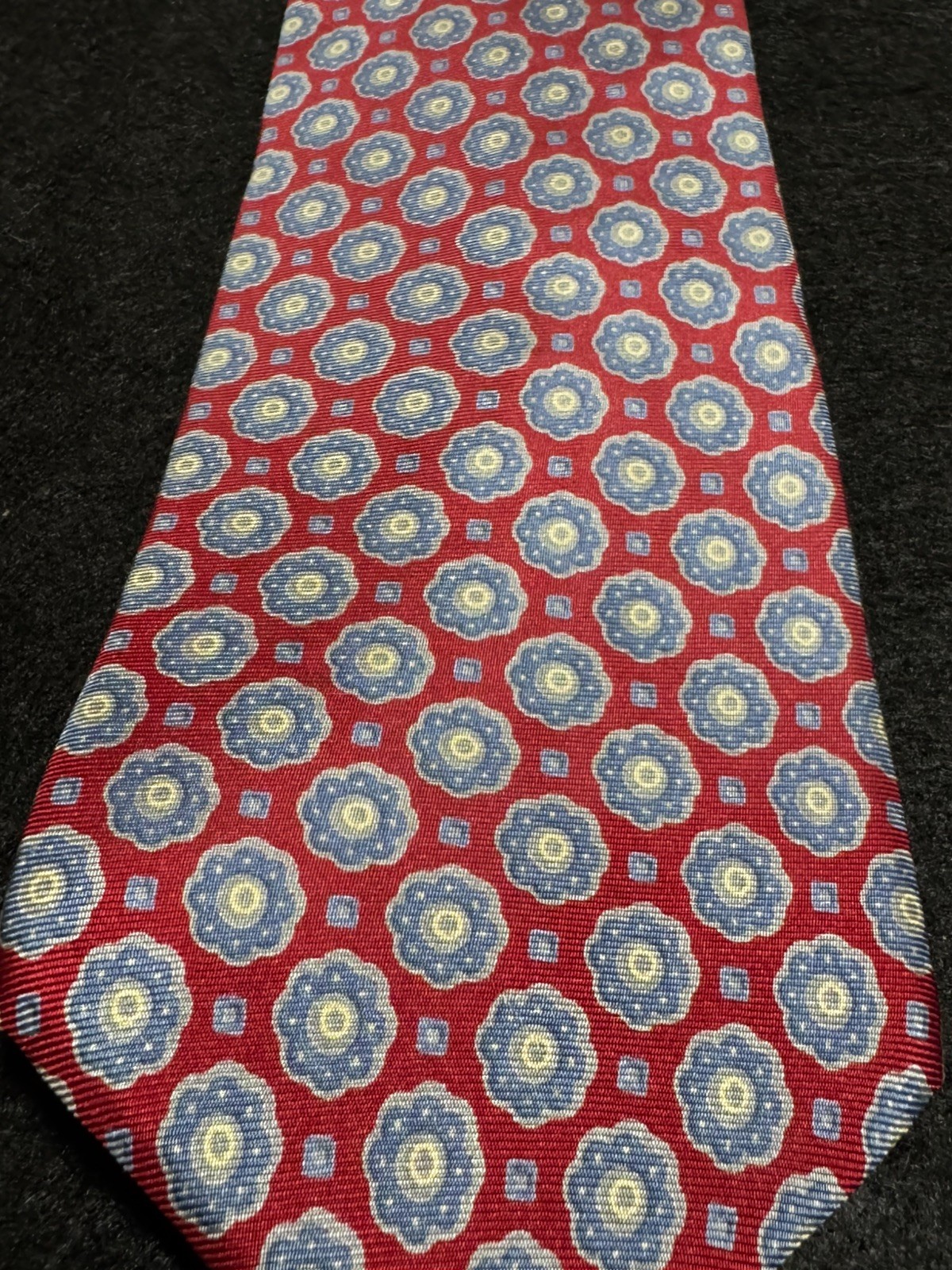 ENVOY Silk Tie 57×3.25 EXCELLENT Red Blue Gold Executive