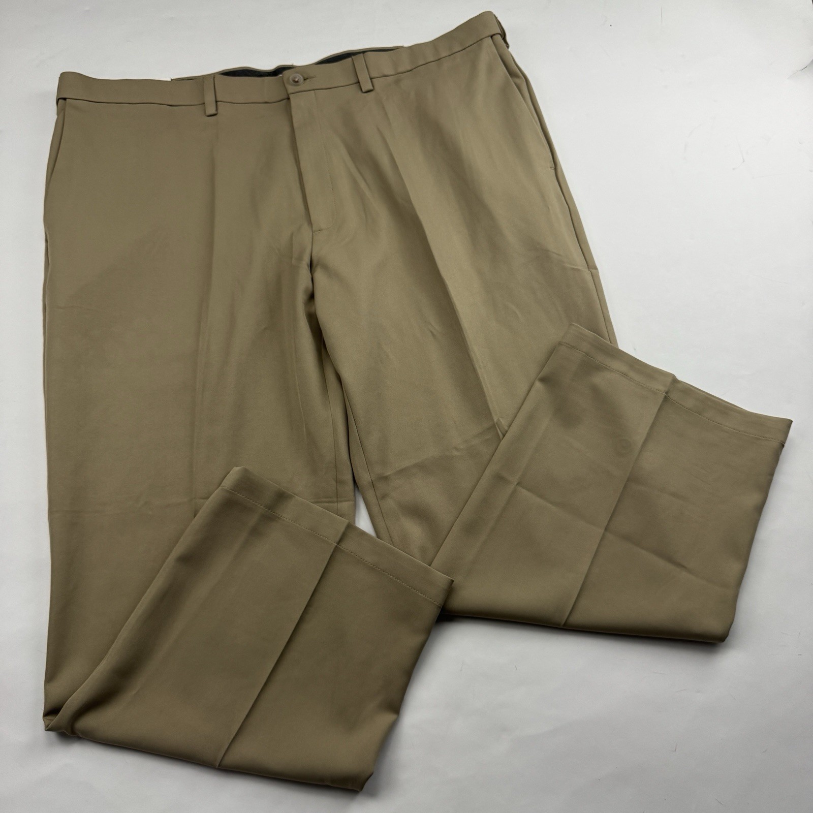 NWT Haggar Cool 18 Pro Classic Fit Pants Size 44×29 (44×29.5) Flat Front Poly