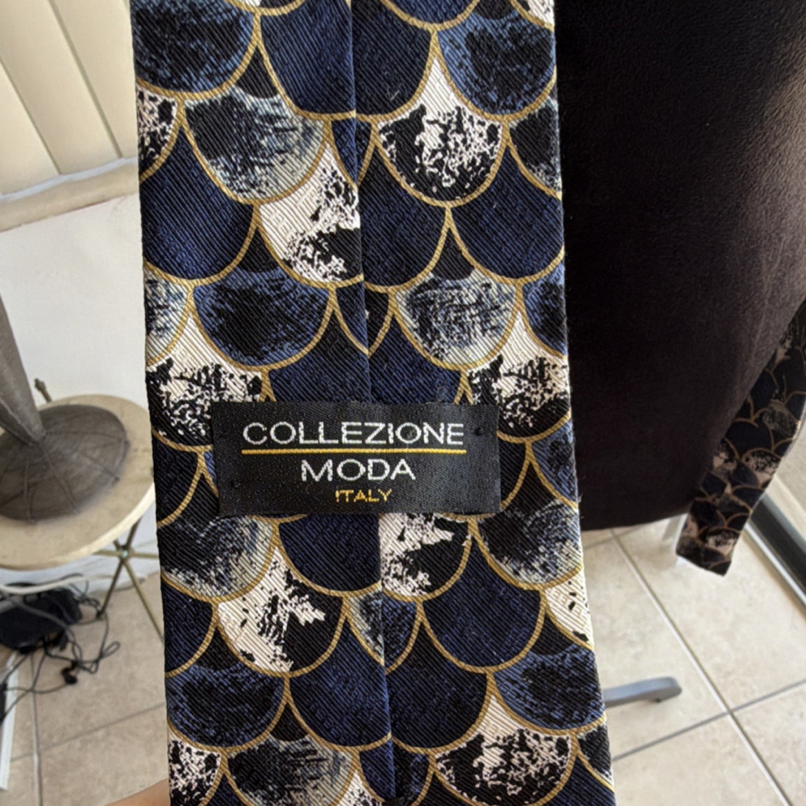 Collezione Moda Men’s Silk Tie Blue/Gold Geometric Woven Pointed Handmade
