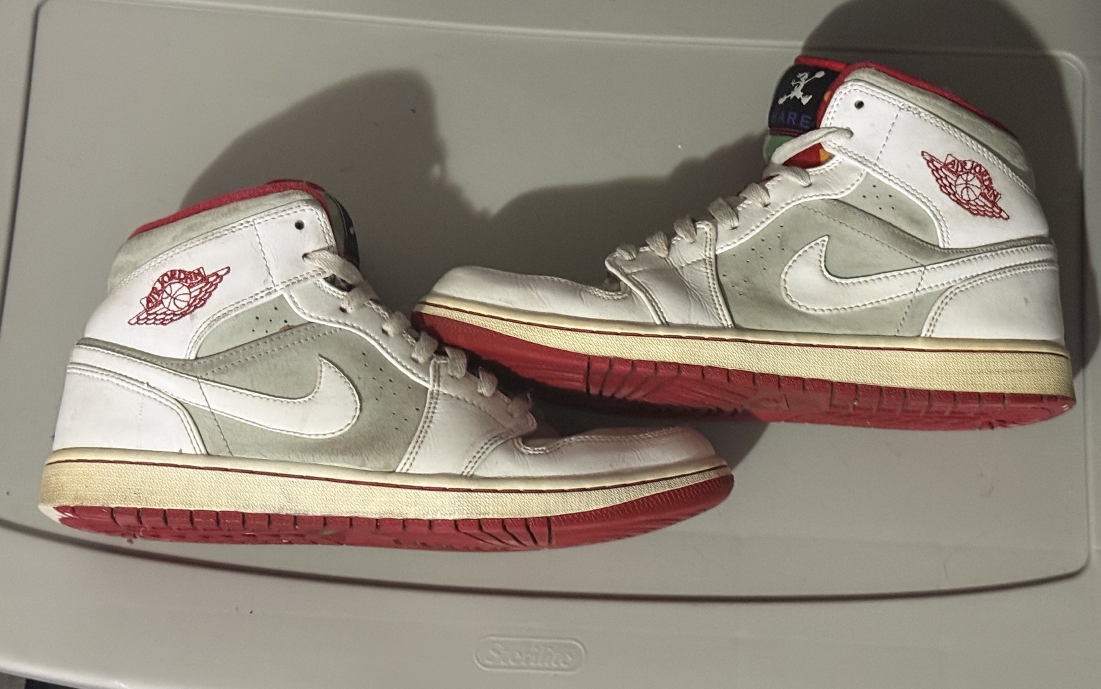 Jordan Air Jordan 1 Mid Hare 2015 – 719551-123 – Size 10.5 Hare Jordan 1s