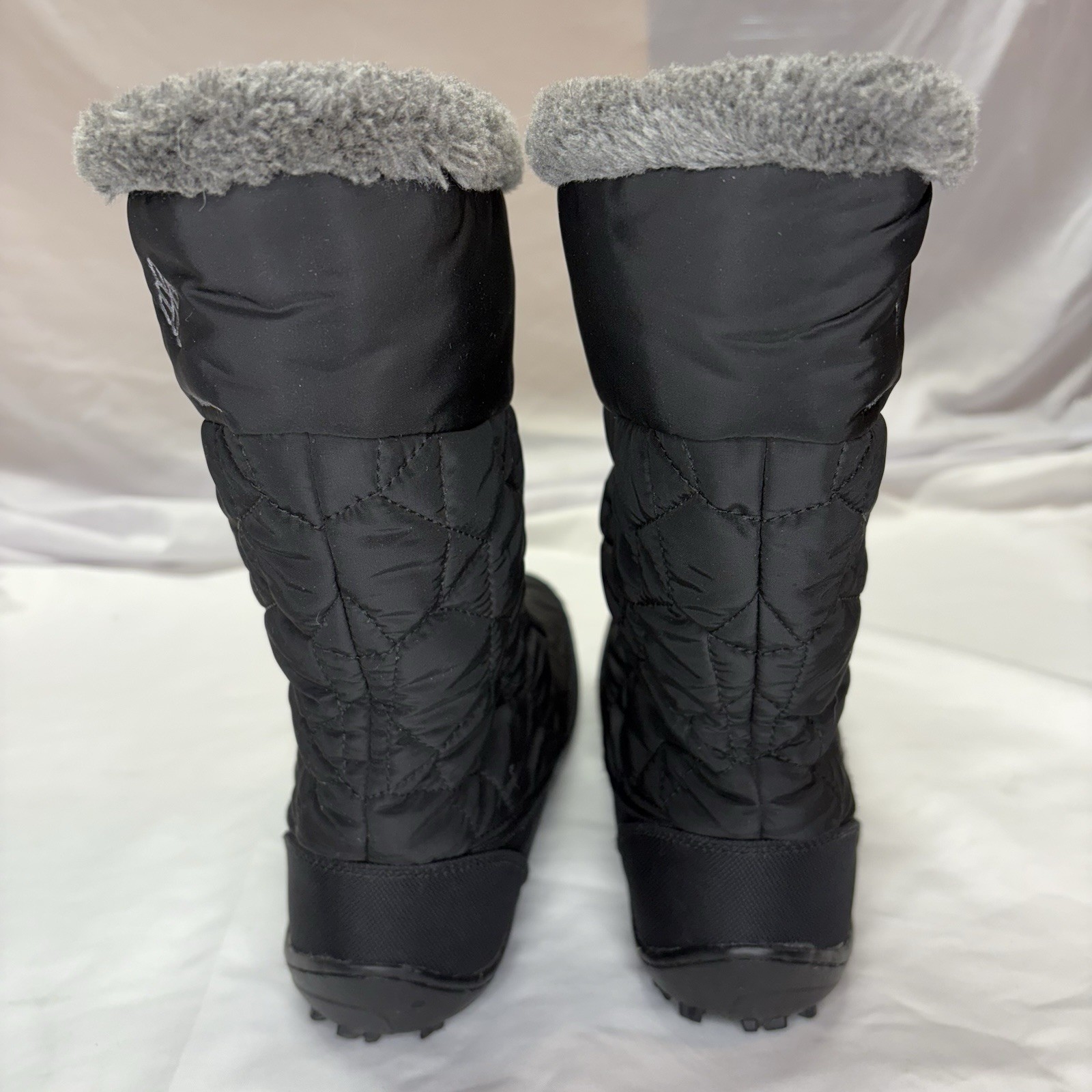 Columbia Women’s Minx Mid II Boot Size 8 Black Waterproof Winter Snow Omni Heat