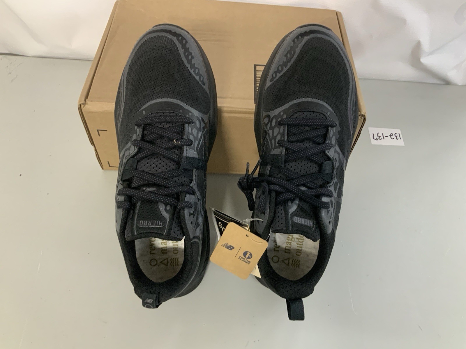 New Balance Goretex Men’s Shoes Size 9 With Tags Check Description