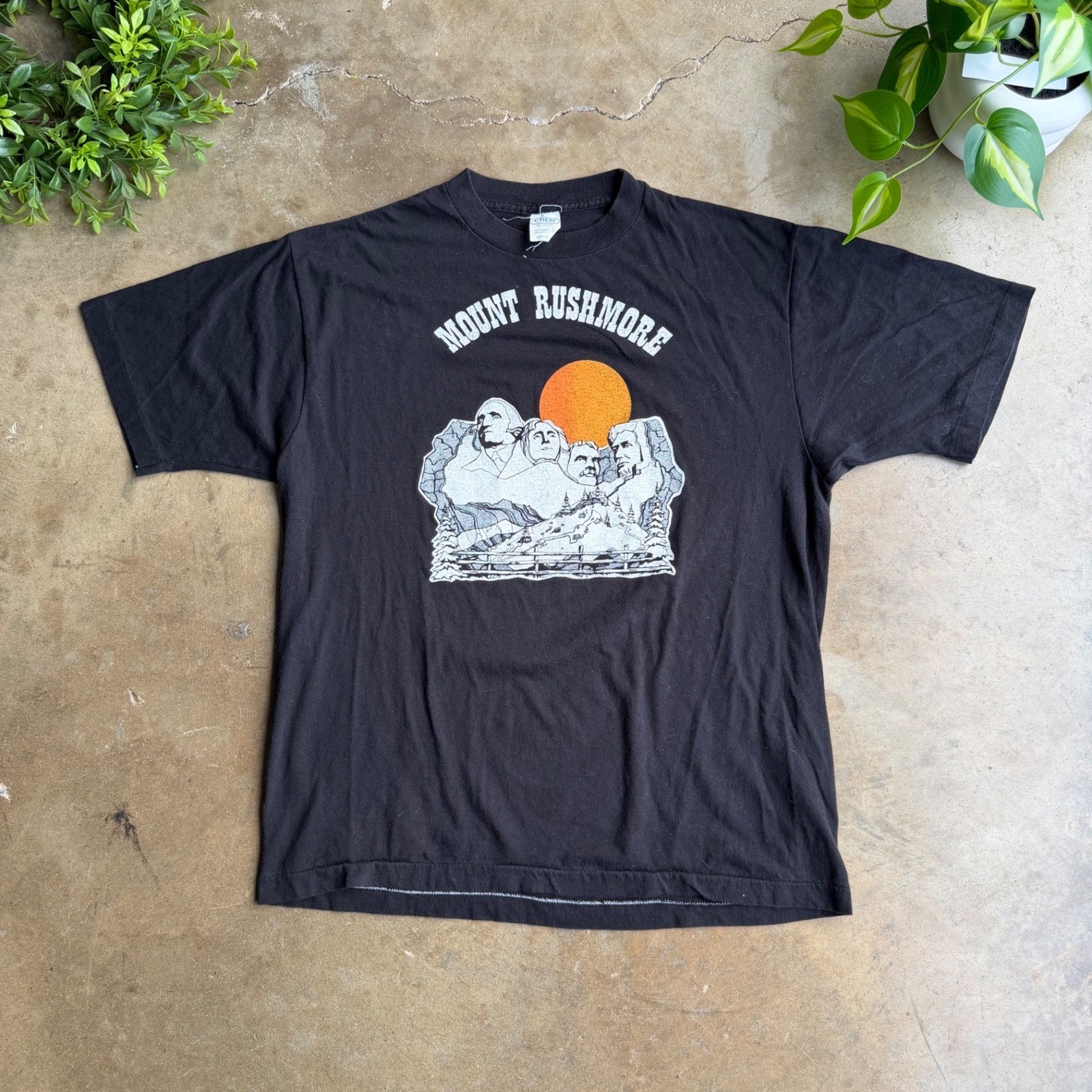Vintage 1979 Mount Rushmore Funny Graphic T-Shirt Ched Anvil Black XL Mens 70s