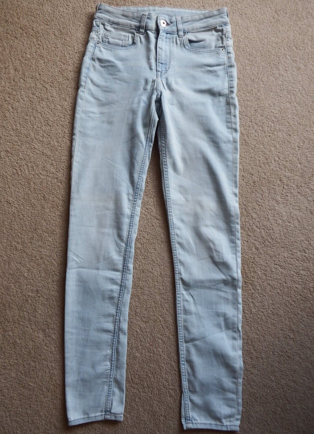 H&M Divided Light Blue Wash Denim Skinny Jegging Jeans Mid Rise Size 8 Stretchy