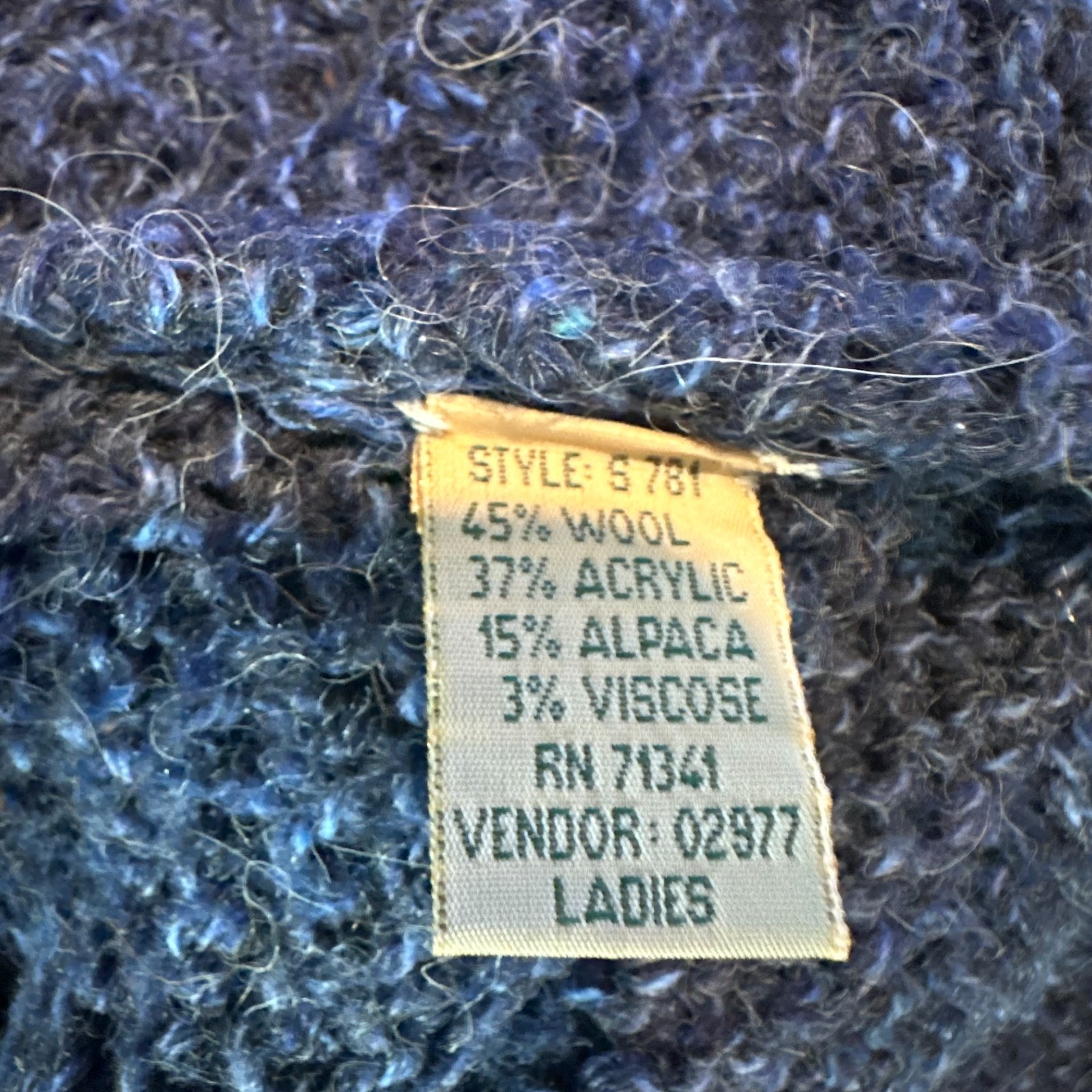 L.L. Bean HandKnit Fisherman VTG Sweater Blue Wool Cable Knit Womens L Read