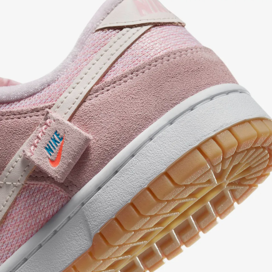 Nike Women’s Dunk Low Pink Teddy Bear DZ5318-640 Women’s Size